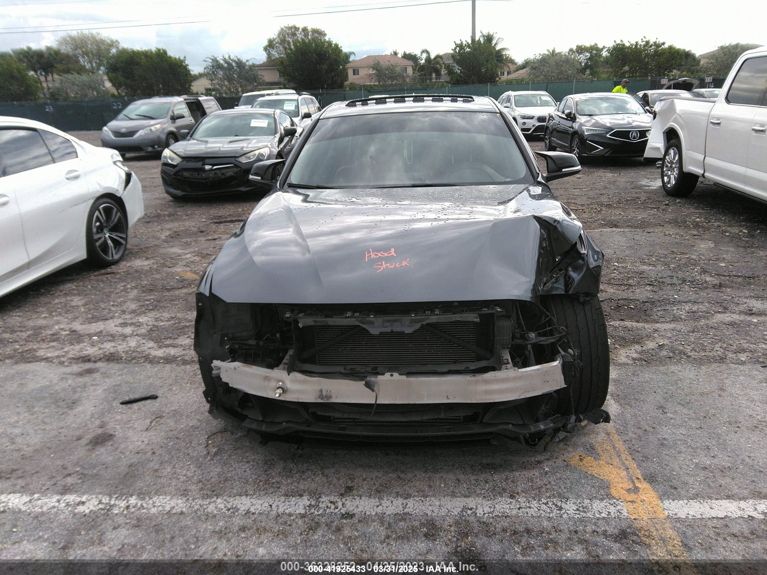 BMW 335I image 6