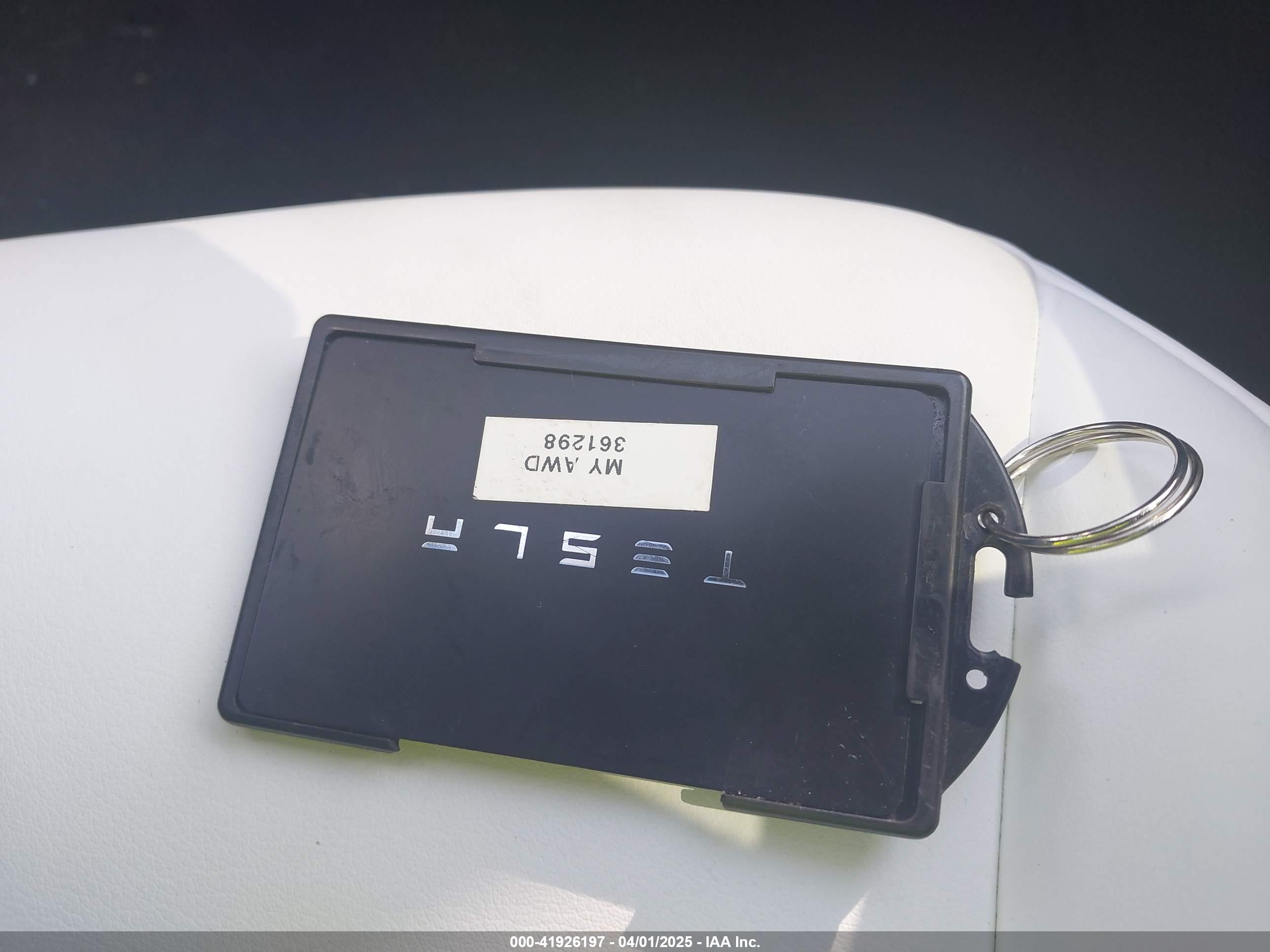 TESLA MODEL image 11