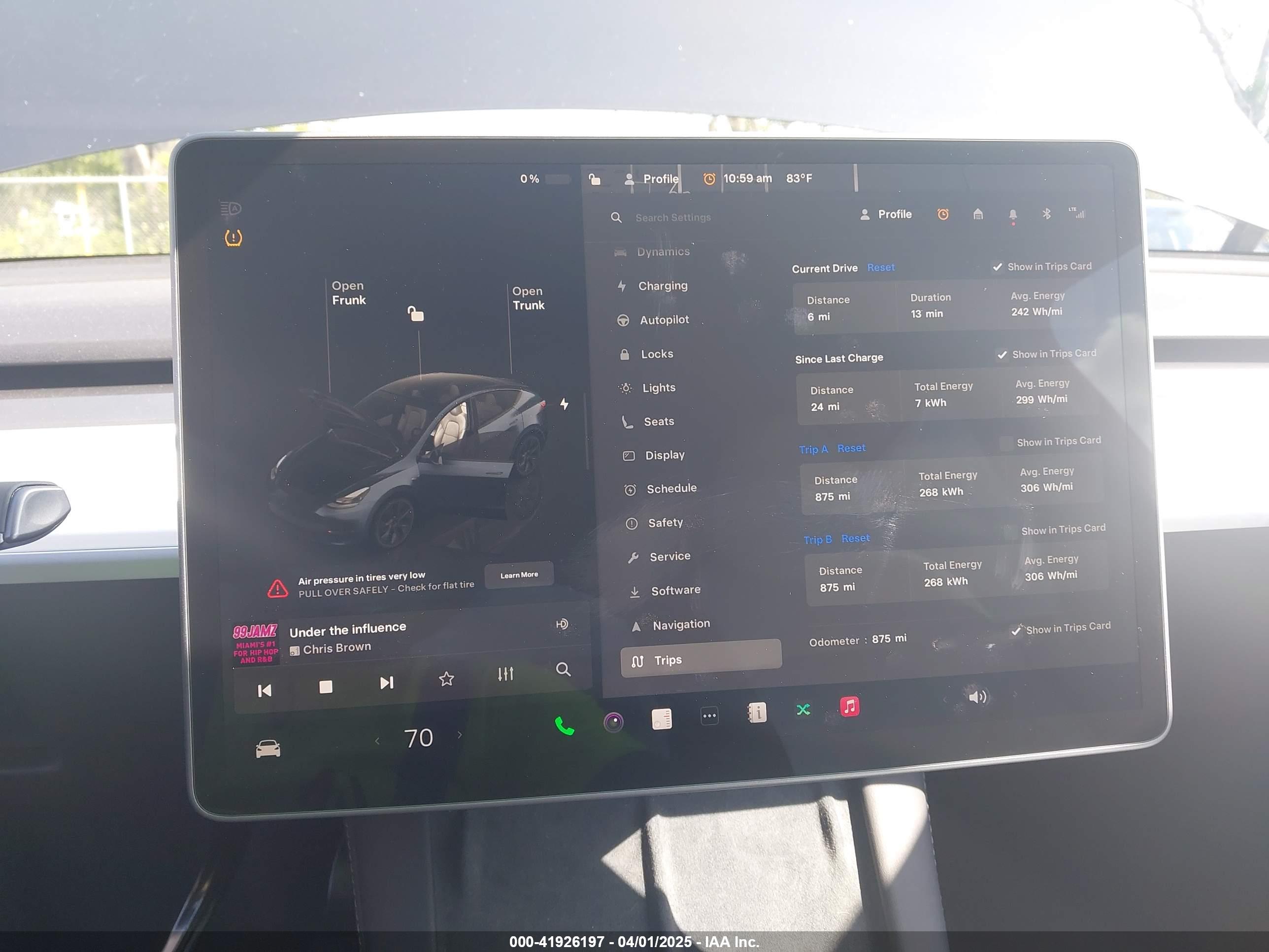 TESLA MODEL image 7