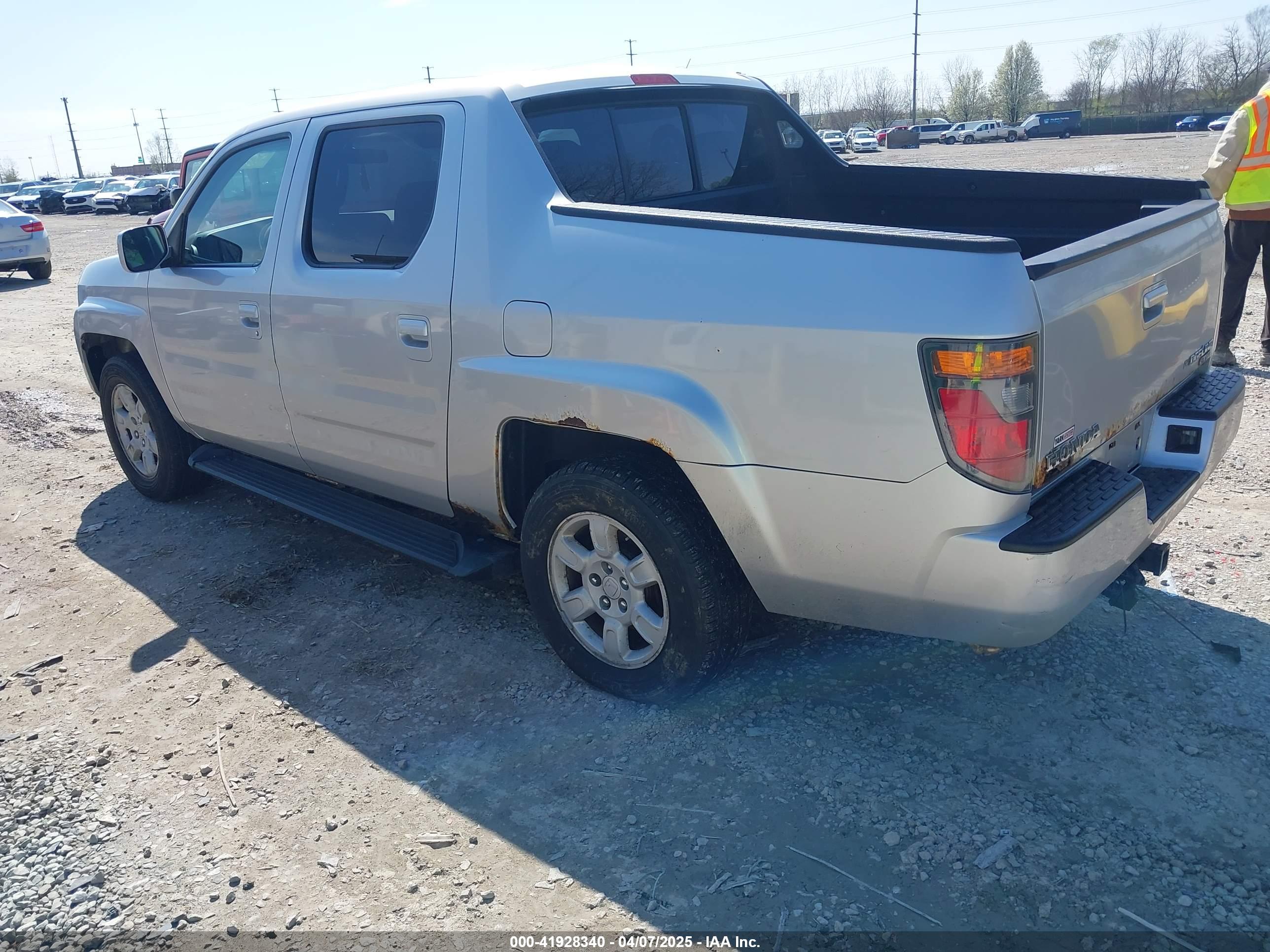 HONDA RIDGELINE image 3