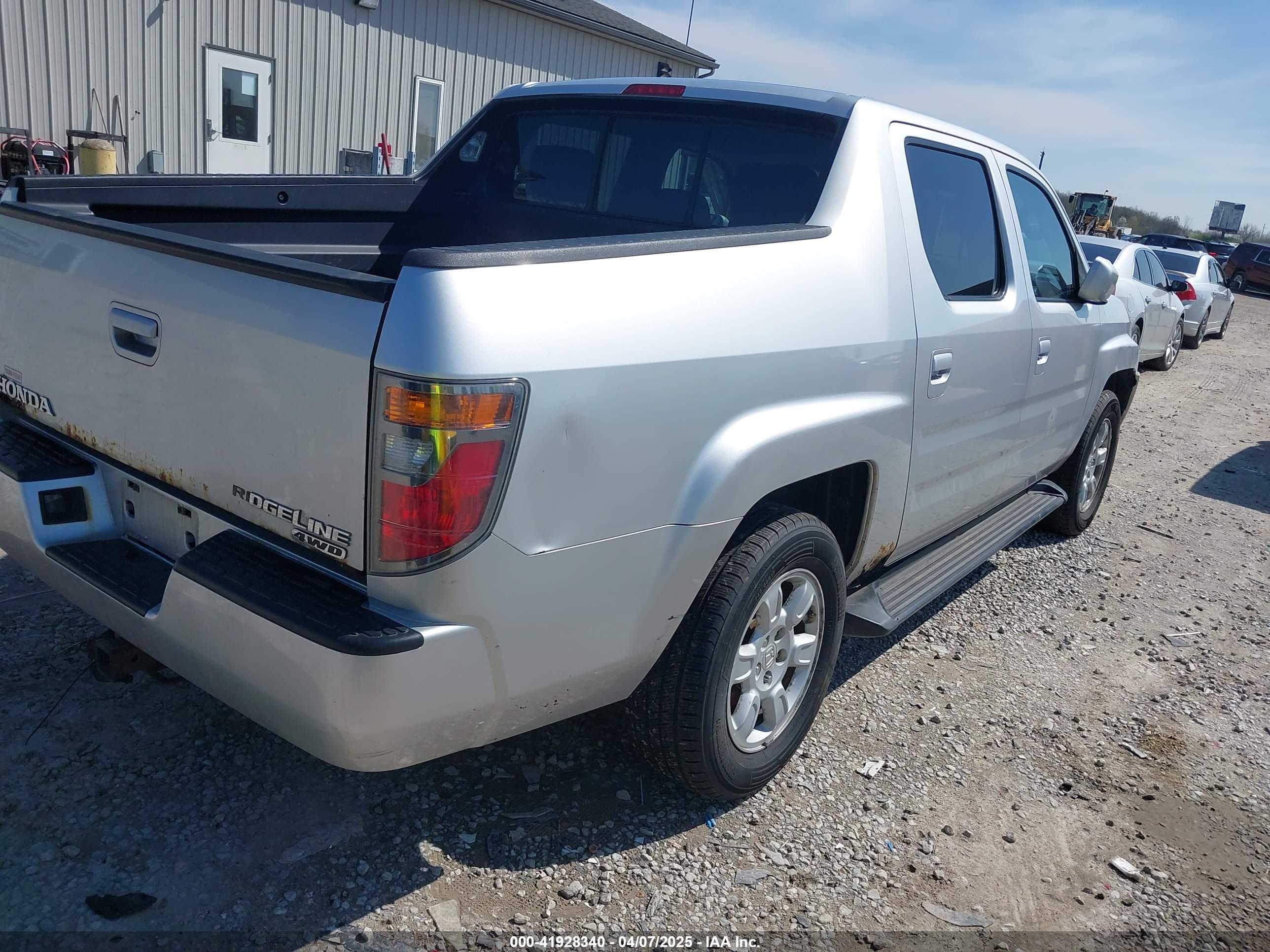 HONDA RIDGELINE image 4
