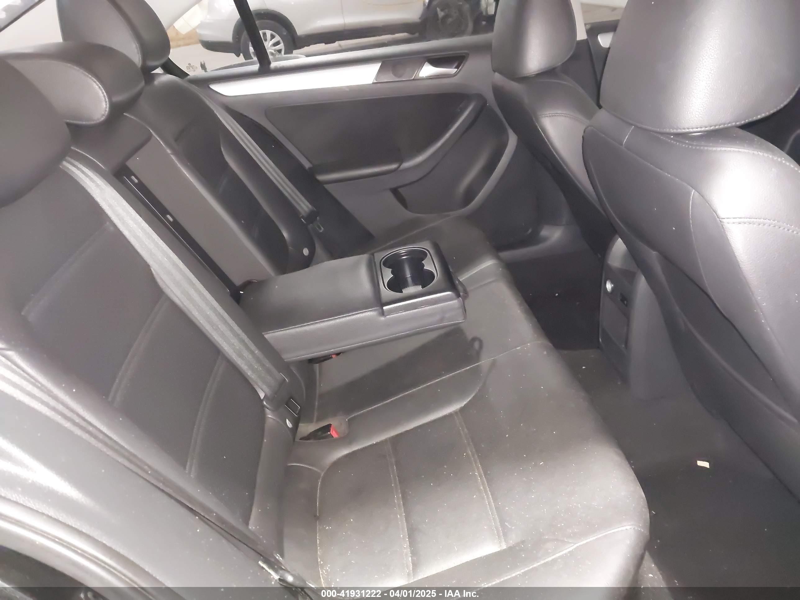 VOLKSWAGEN JETTA image 8