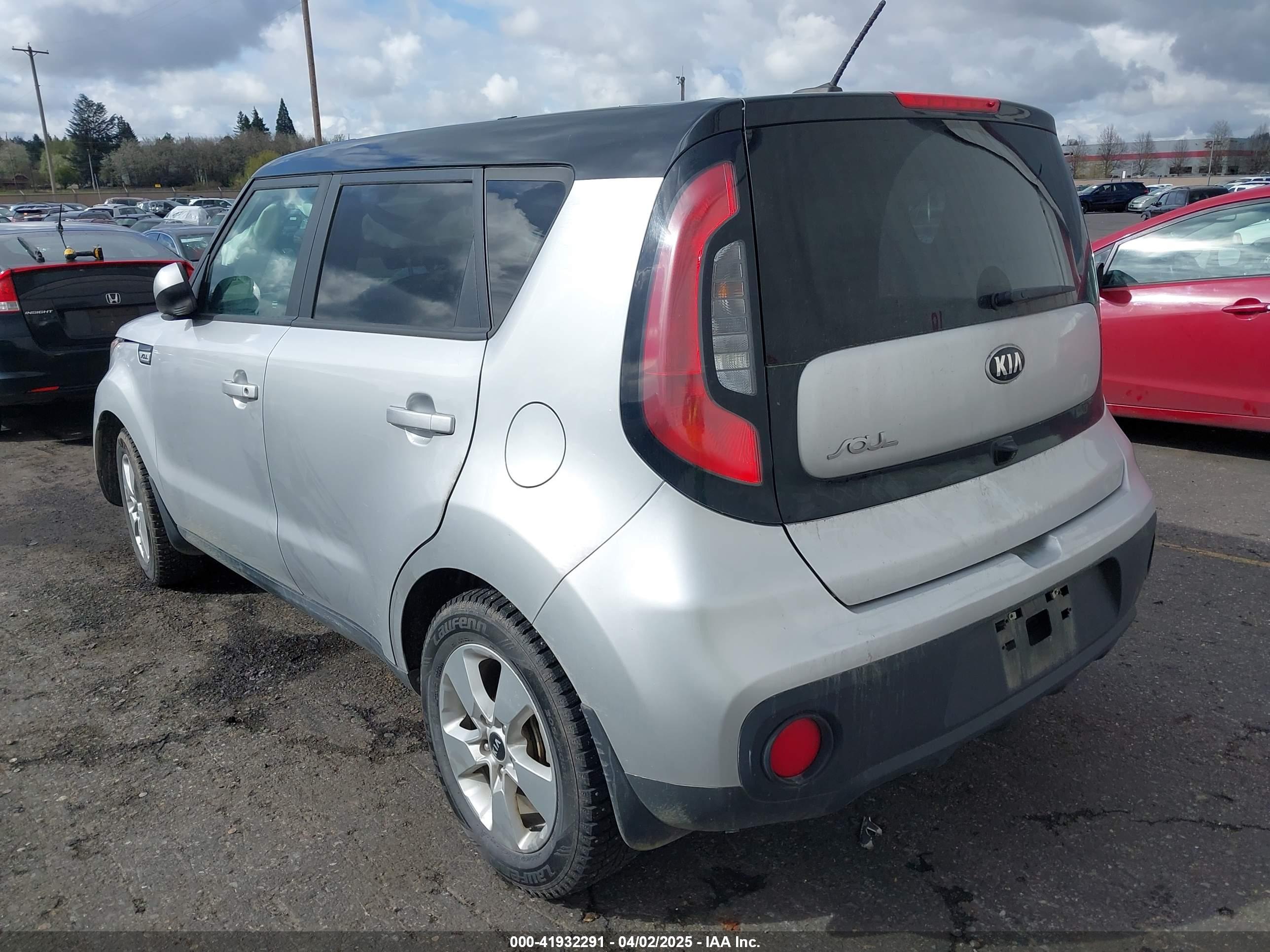 KIA SOUL image 3