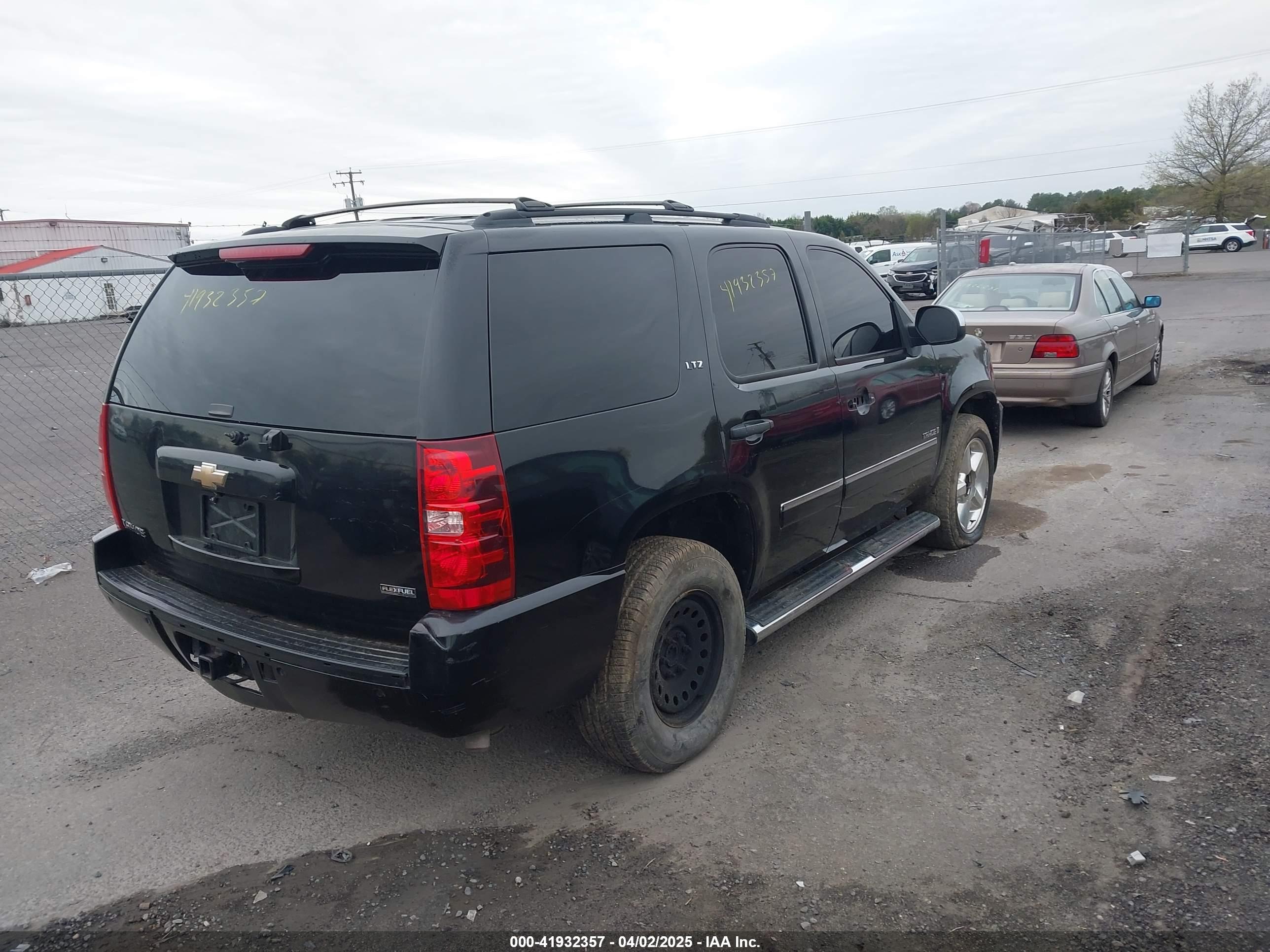 CHEVROLET TAHOE image 4