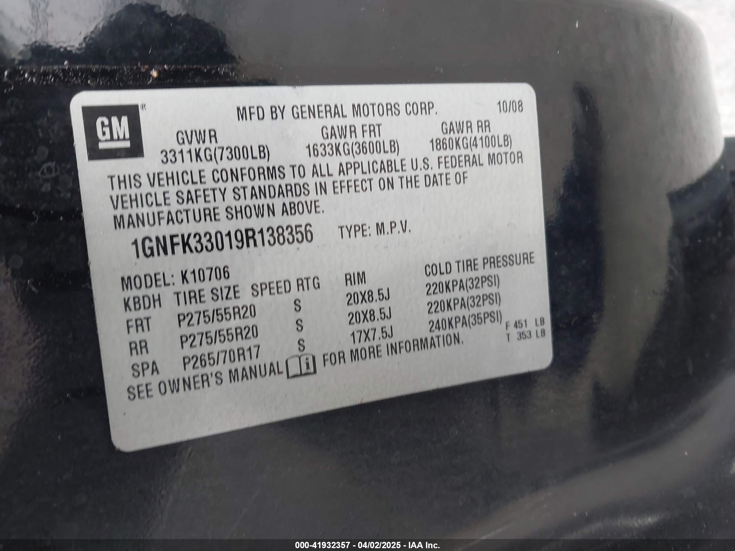 CHEVROLET TAHOE image 9