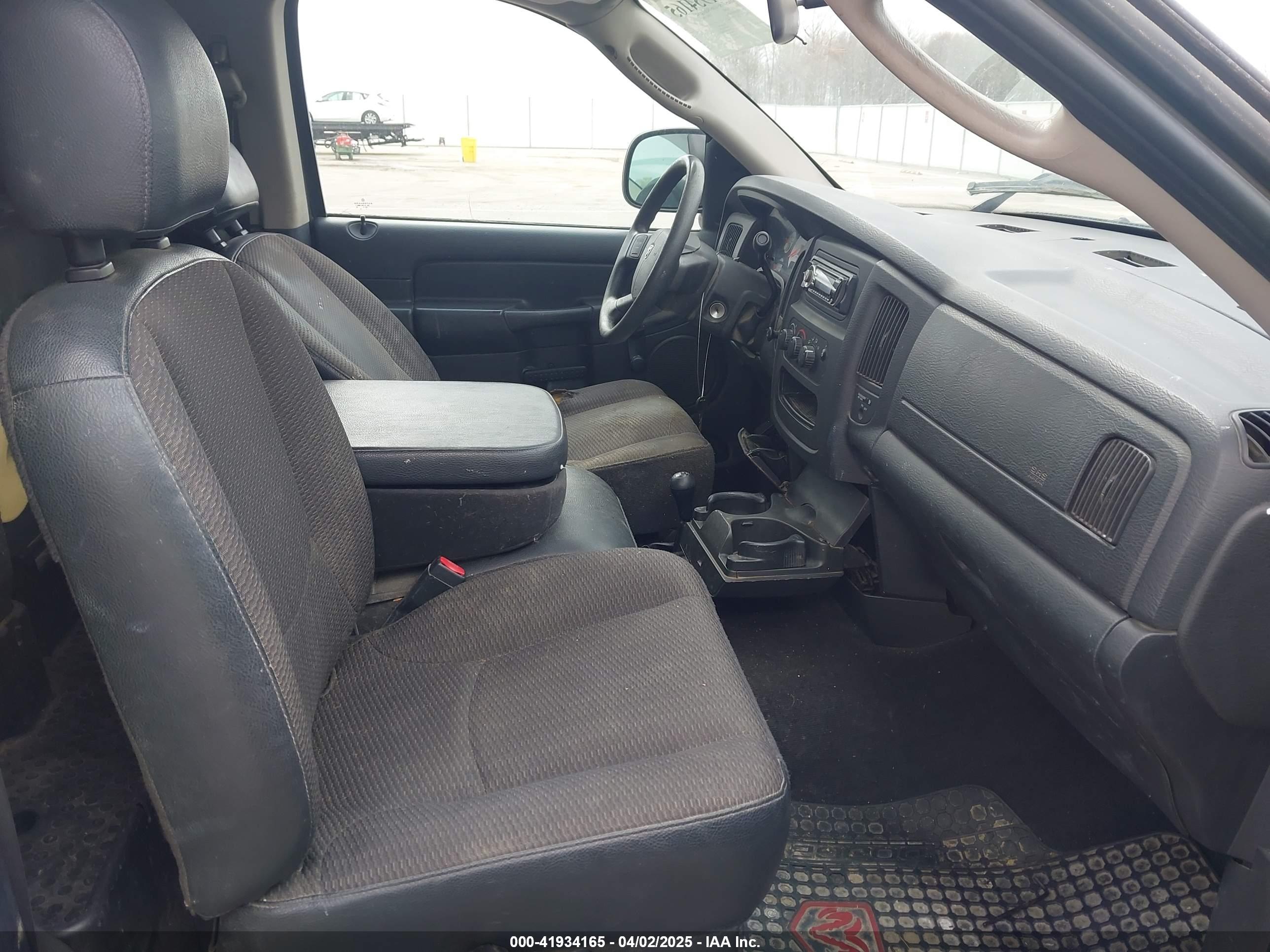 DODGE RAM image 5