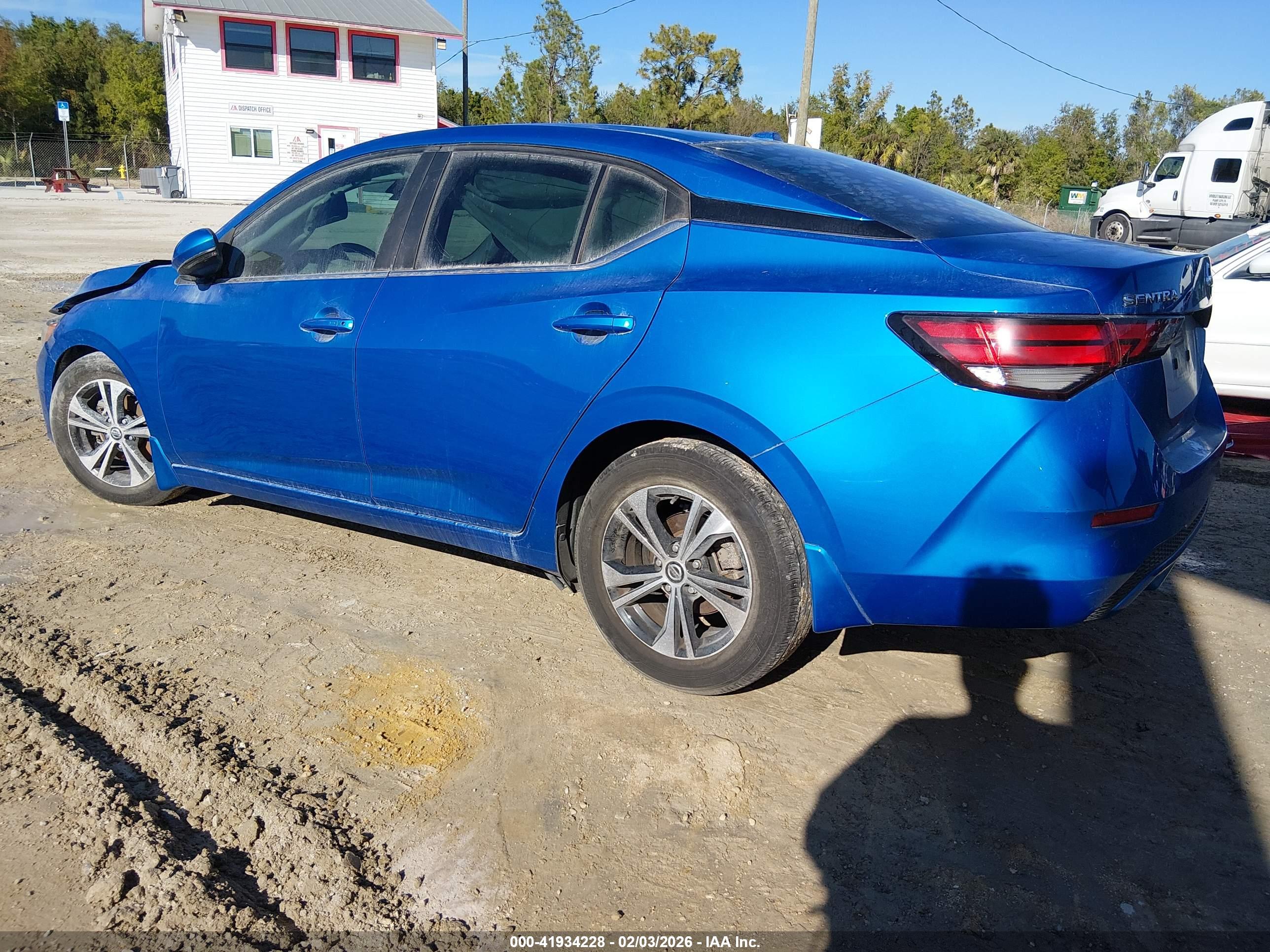 NISSAN SENTRA image 3