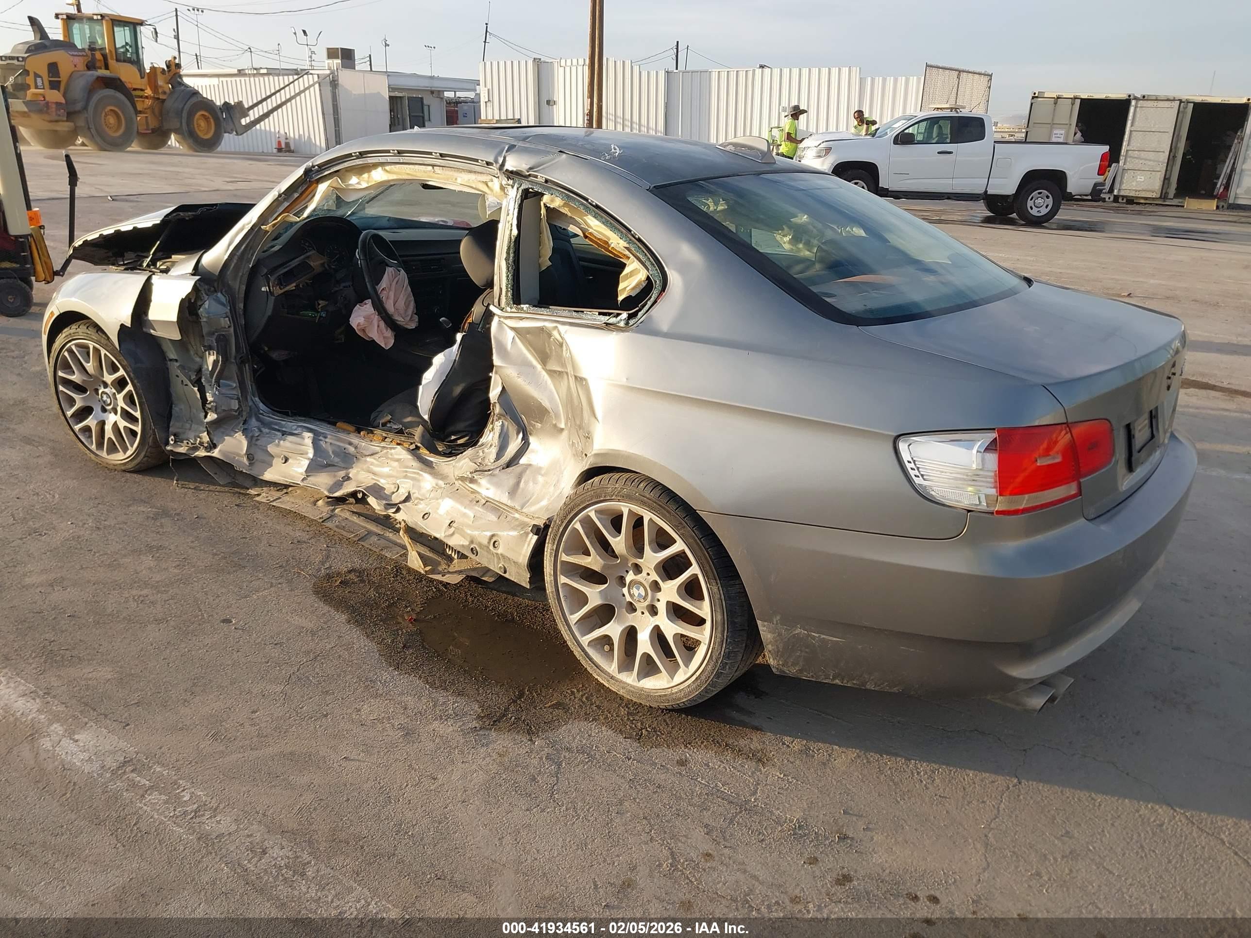 BMW 328I image 3