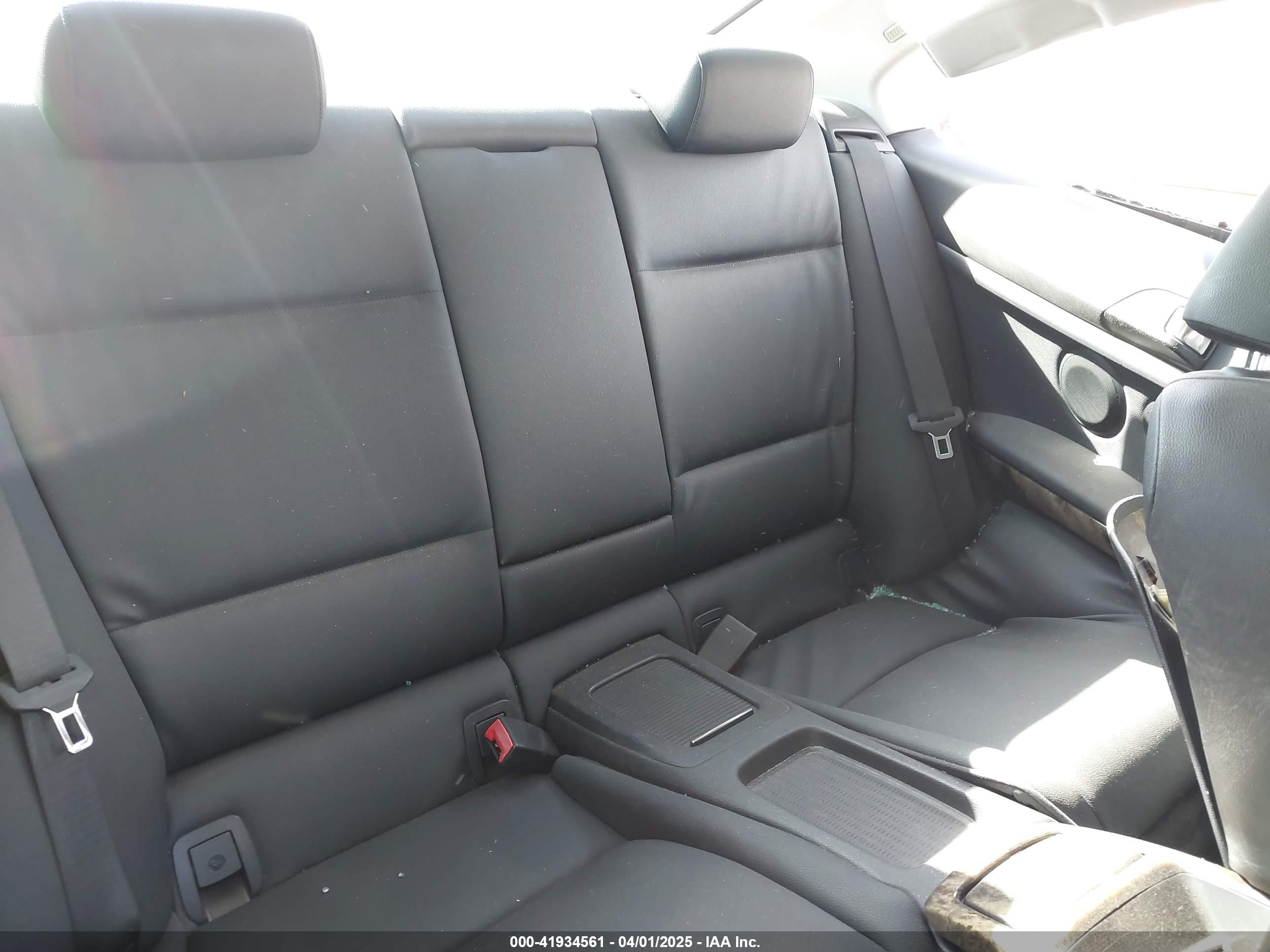 BMW 328I image 8