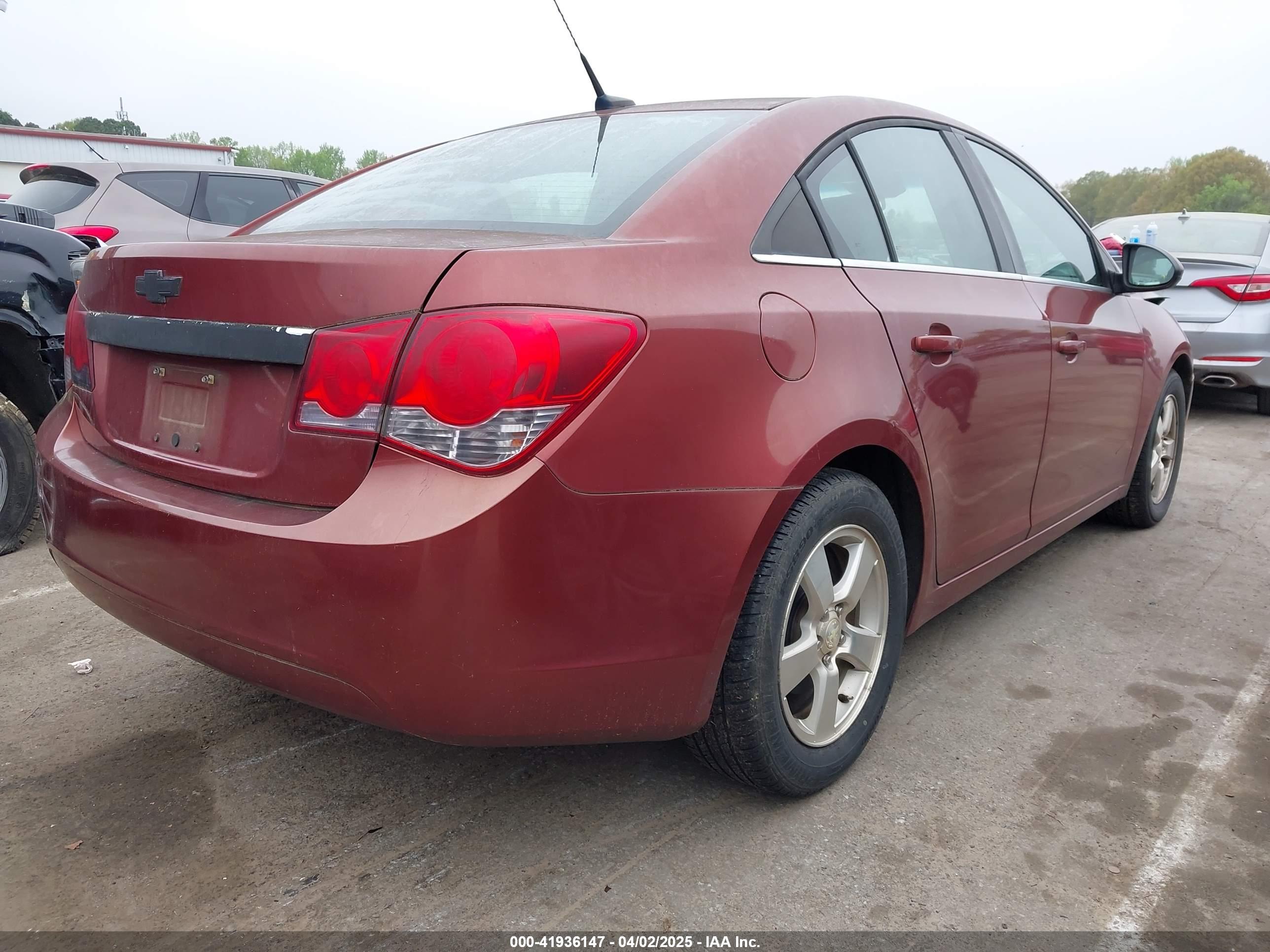 CHEVROLET CRUZE image 4