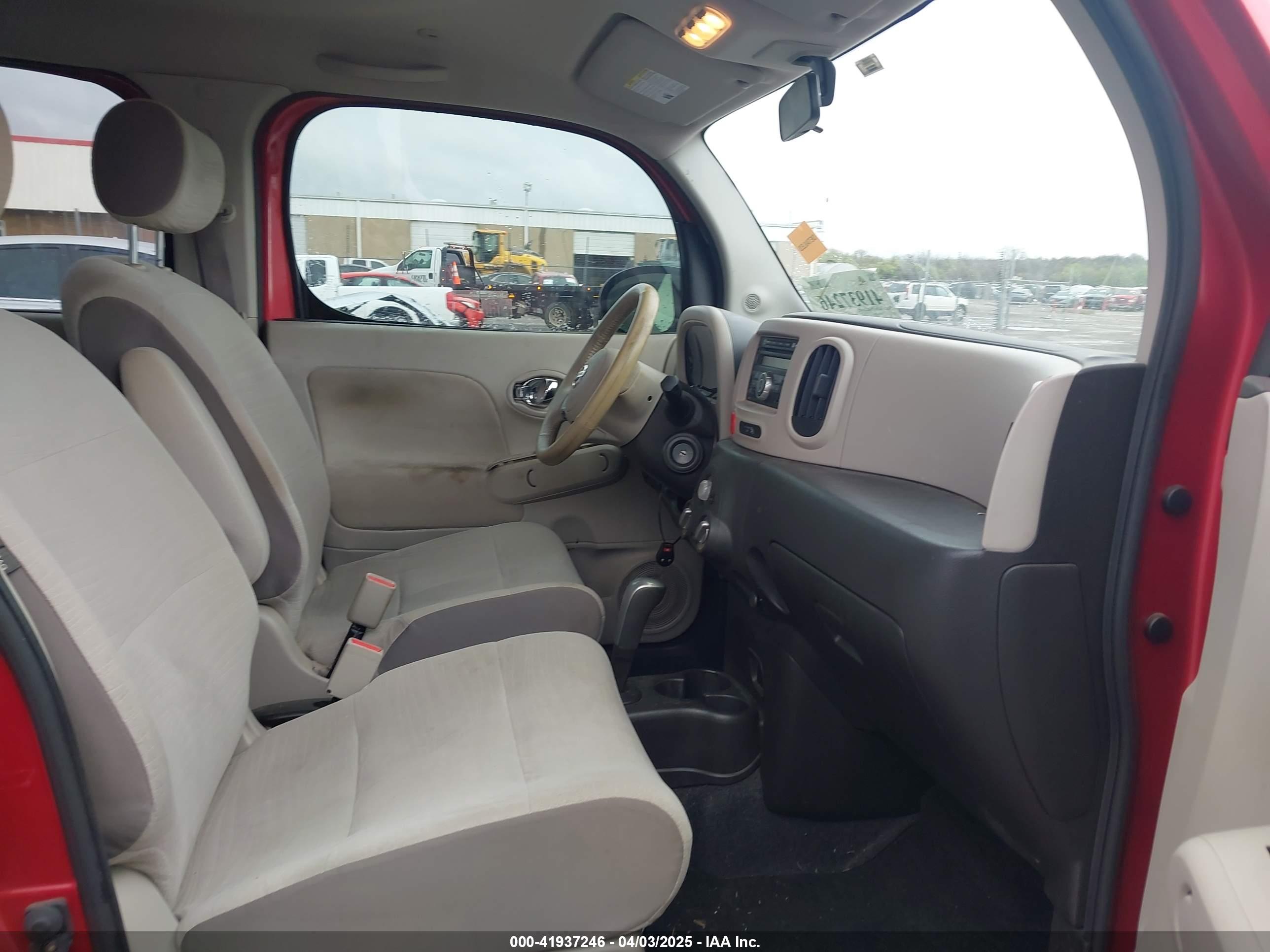 NISSAN CUBE image 5