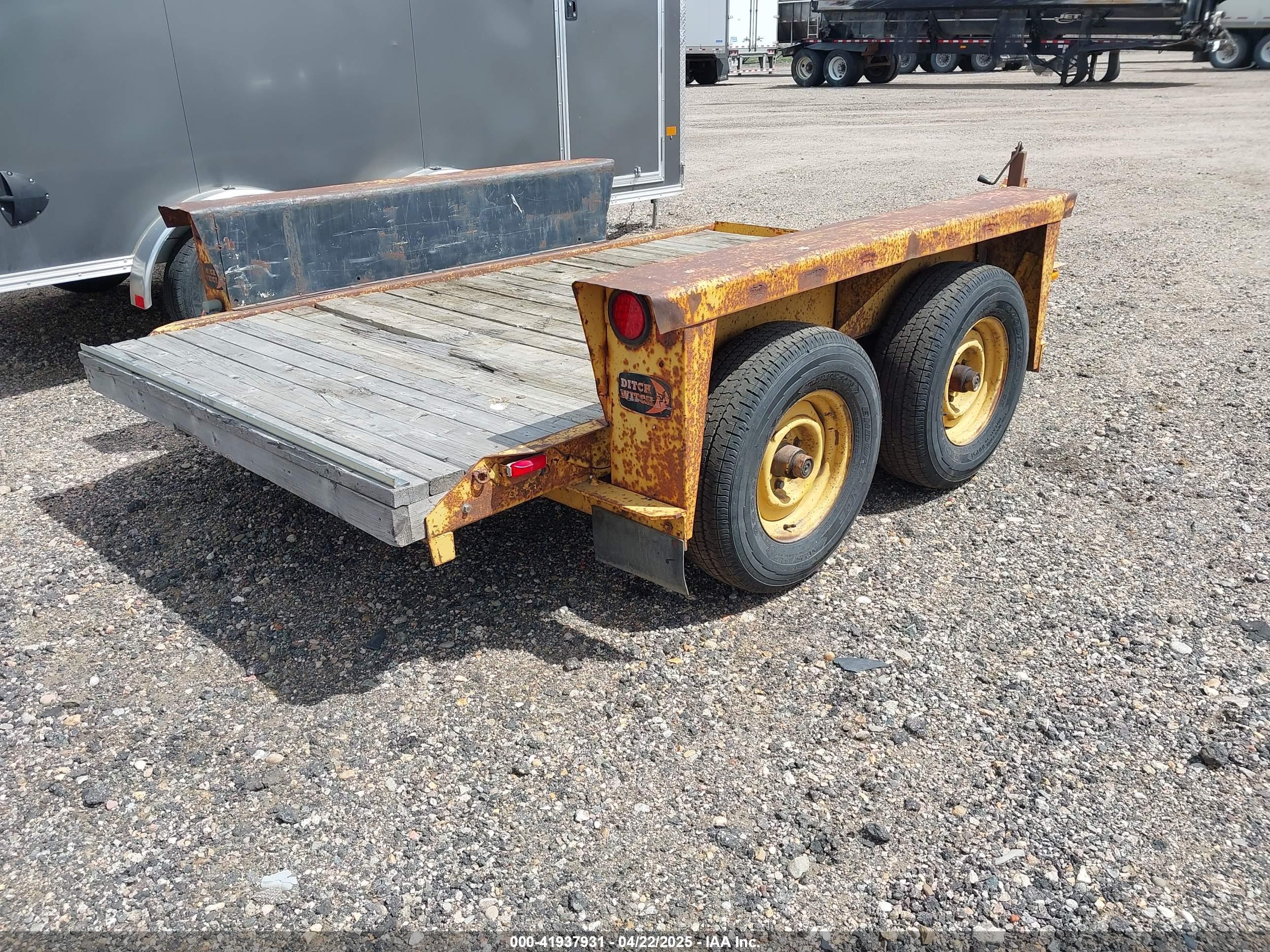 UTILITY TRAILER image 4