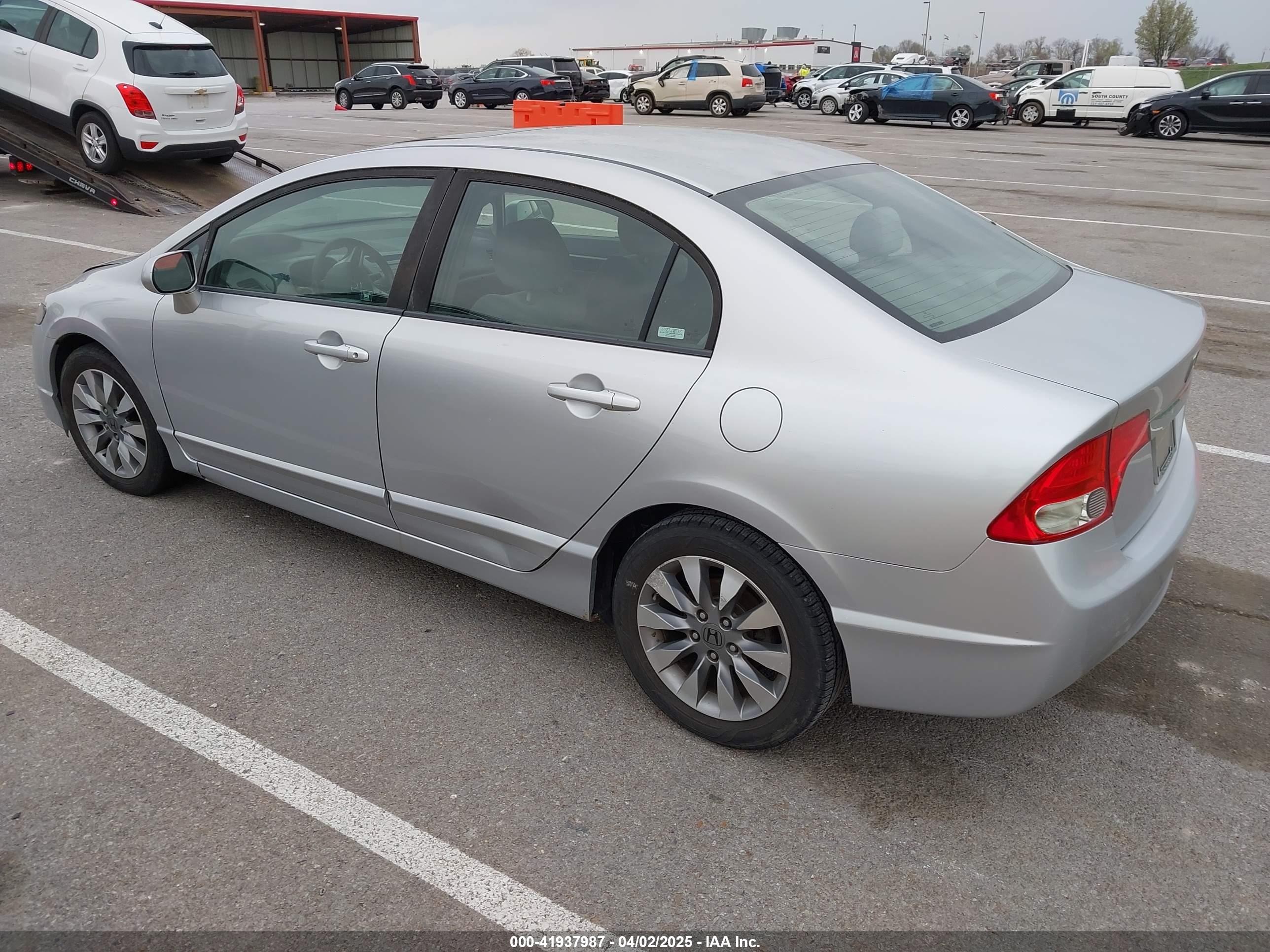 HONDA CIVIC image 3