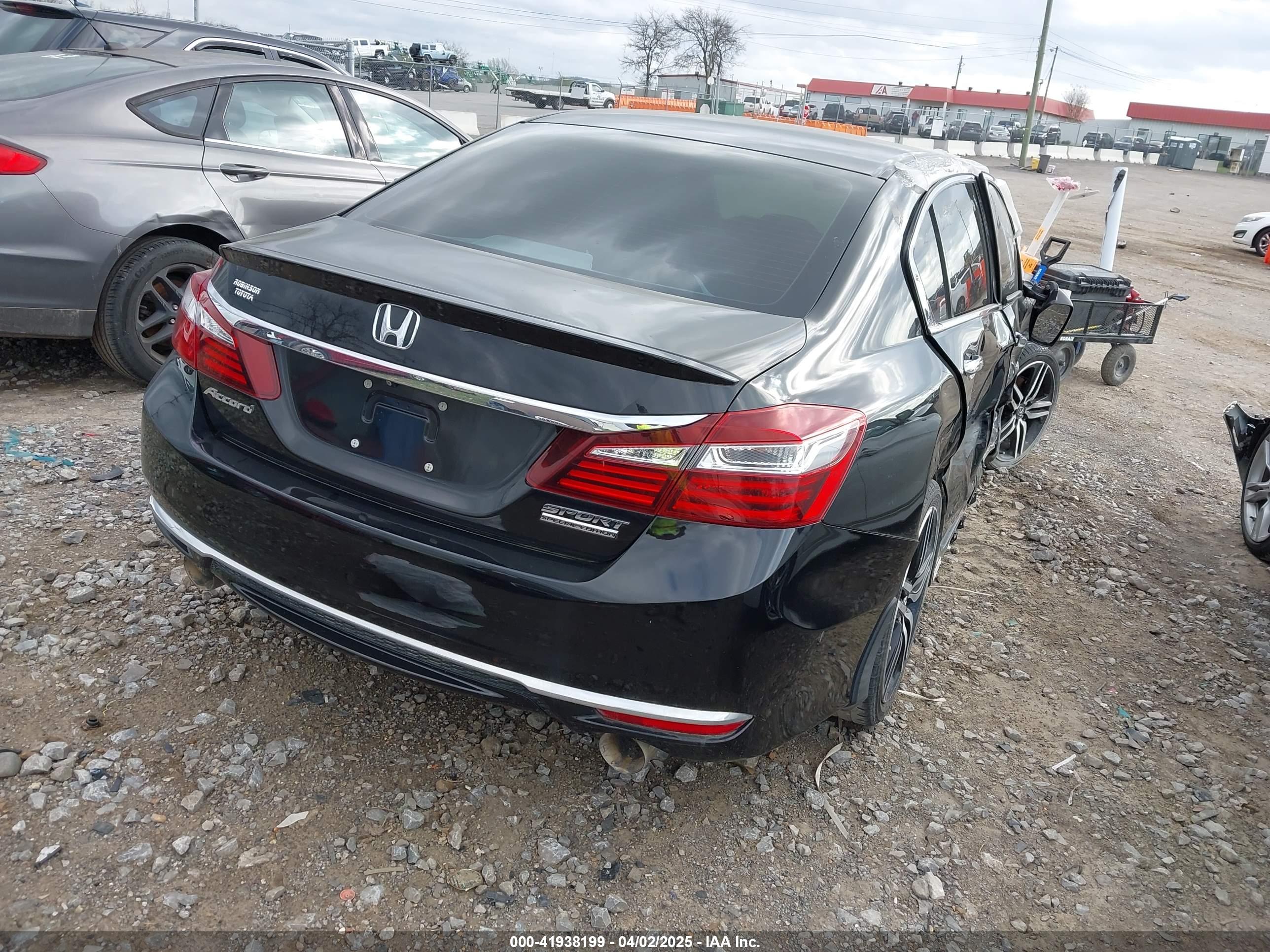HONDA ACCORD image 4