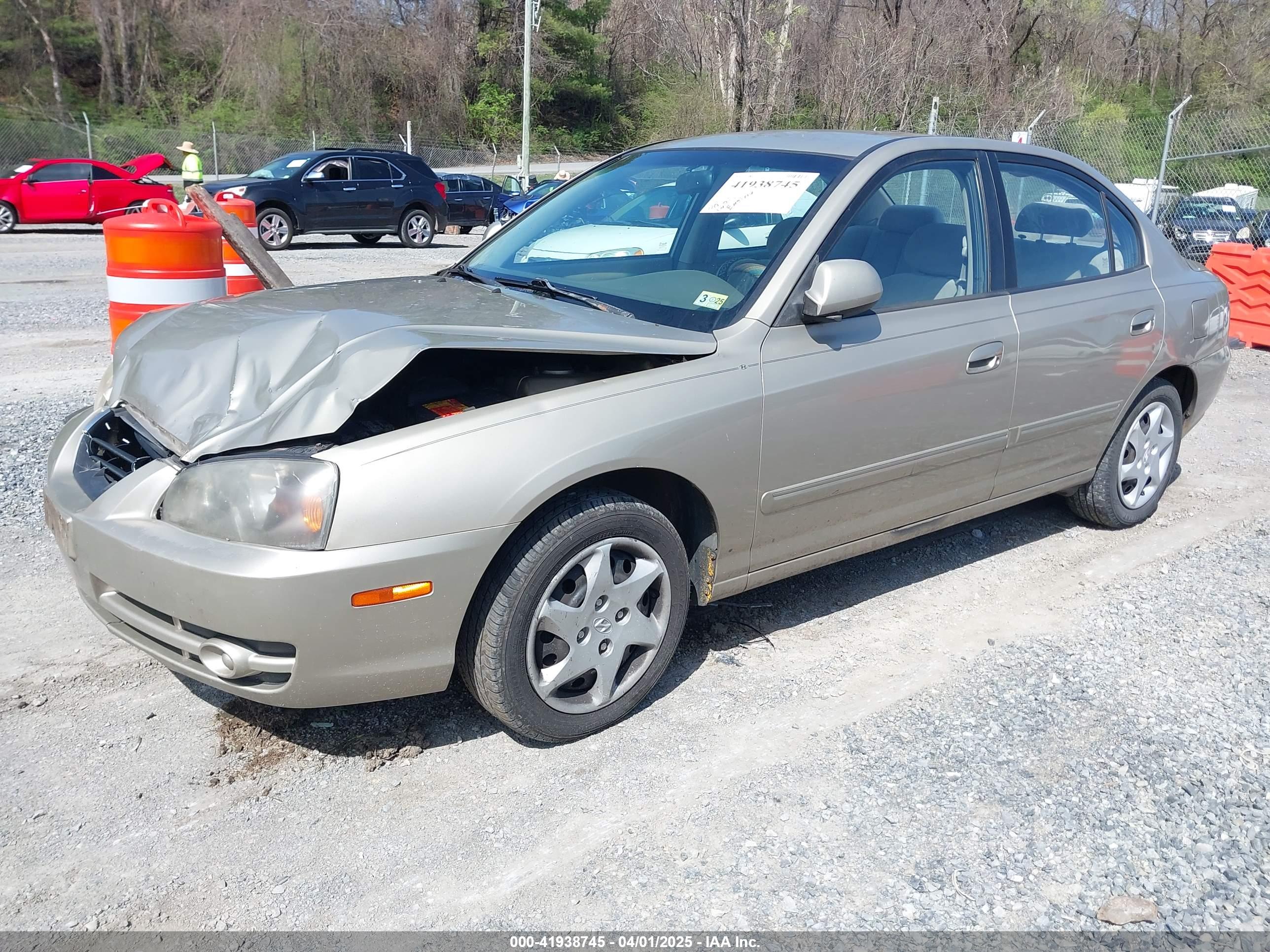HYUNDAI ELANTRA image 2