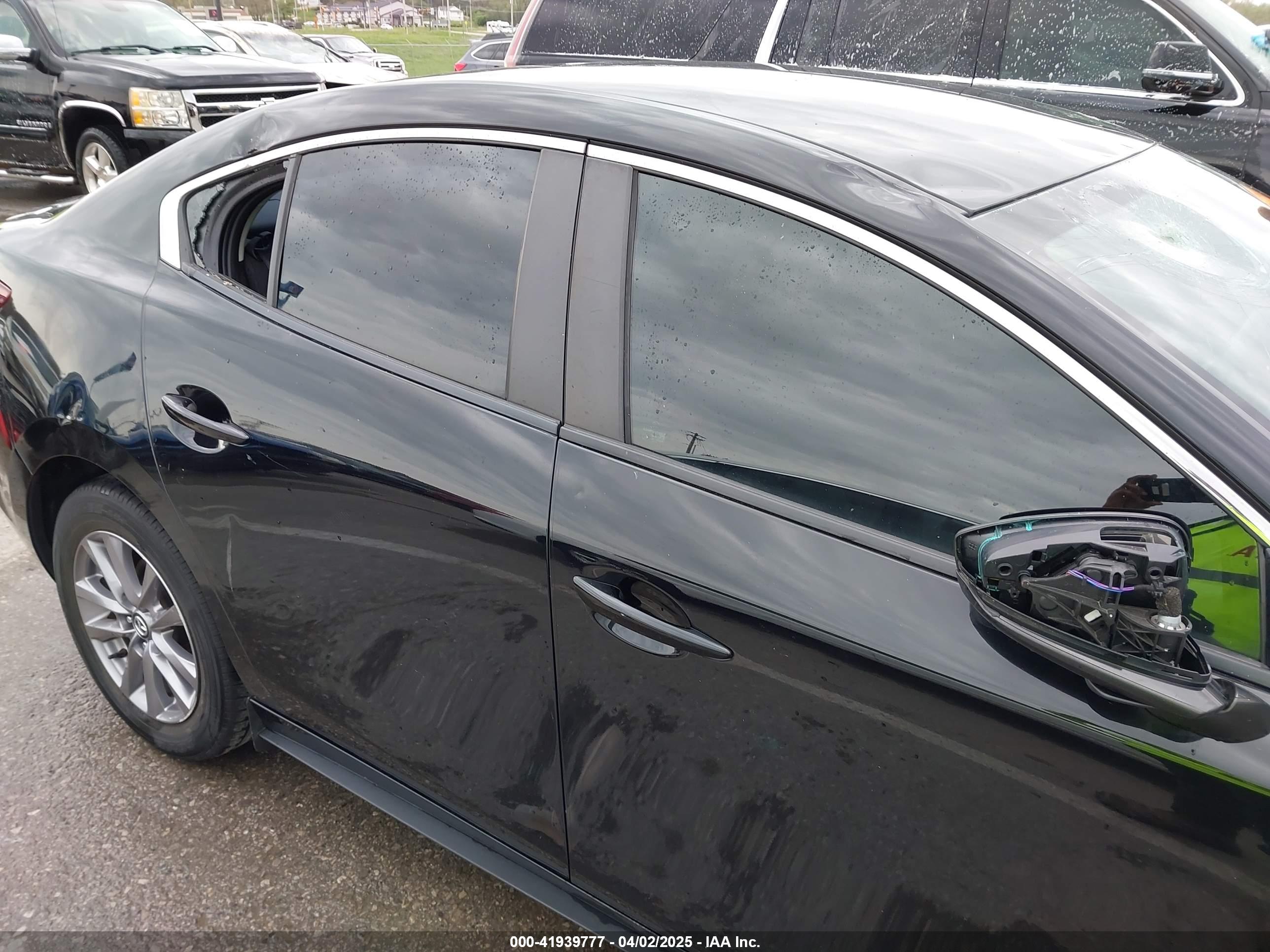 MAZDA MAZDA3 image 6