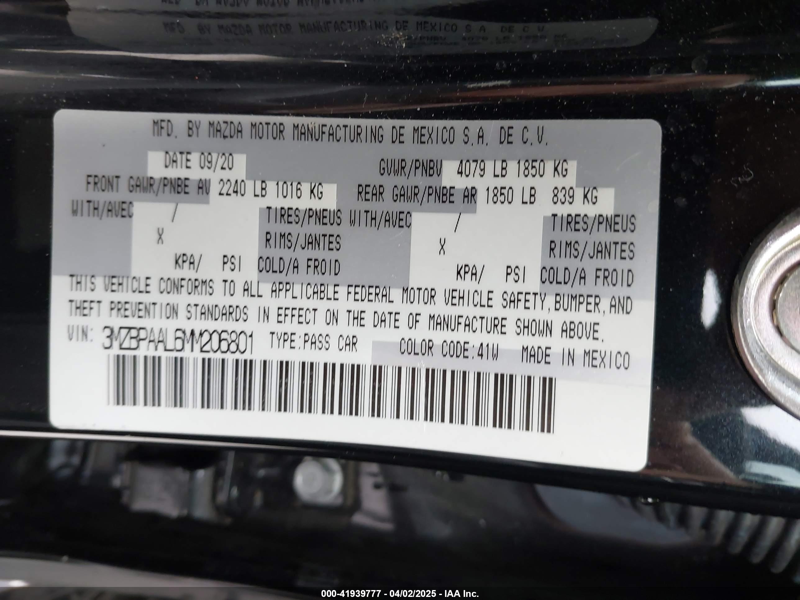 MAZDA MAZDA3 image 9