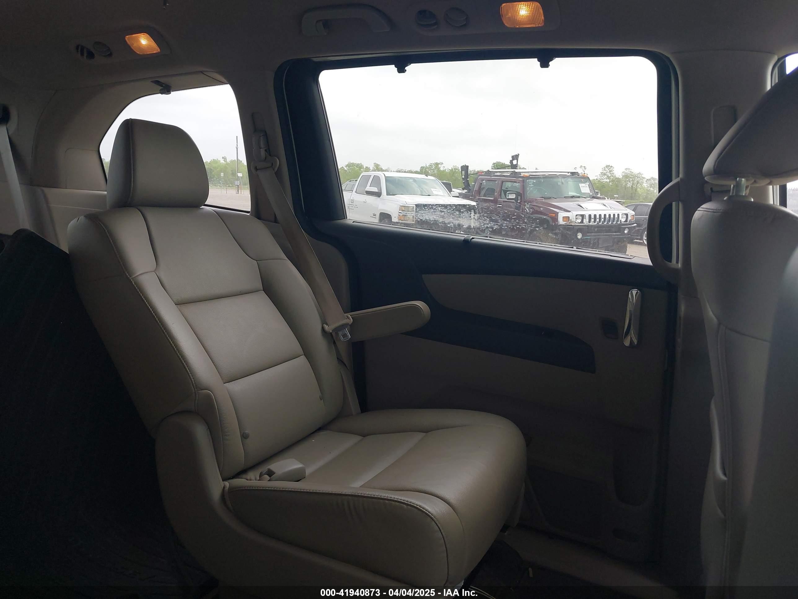 HONDA ODYSSEY image 8