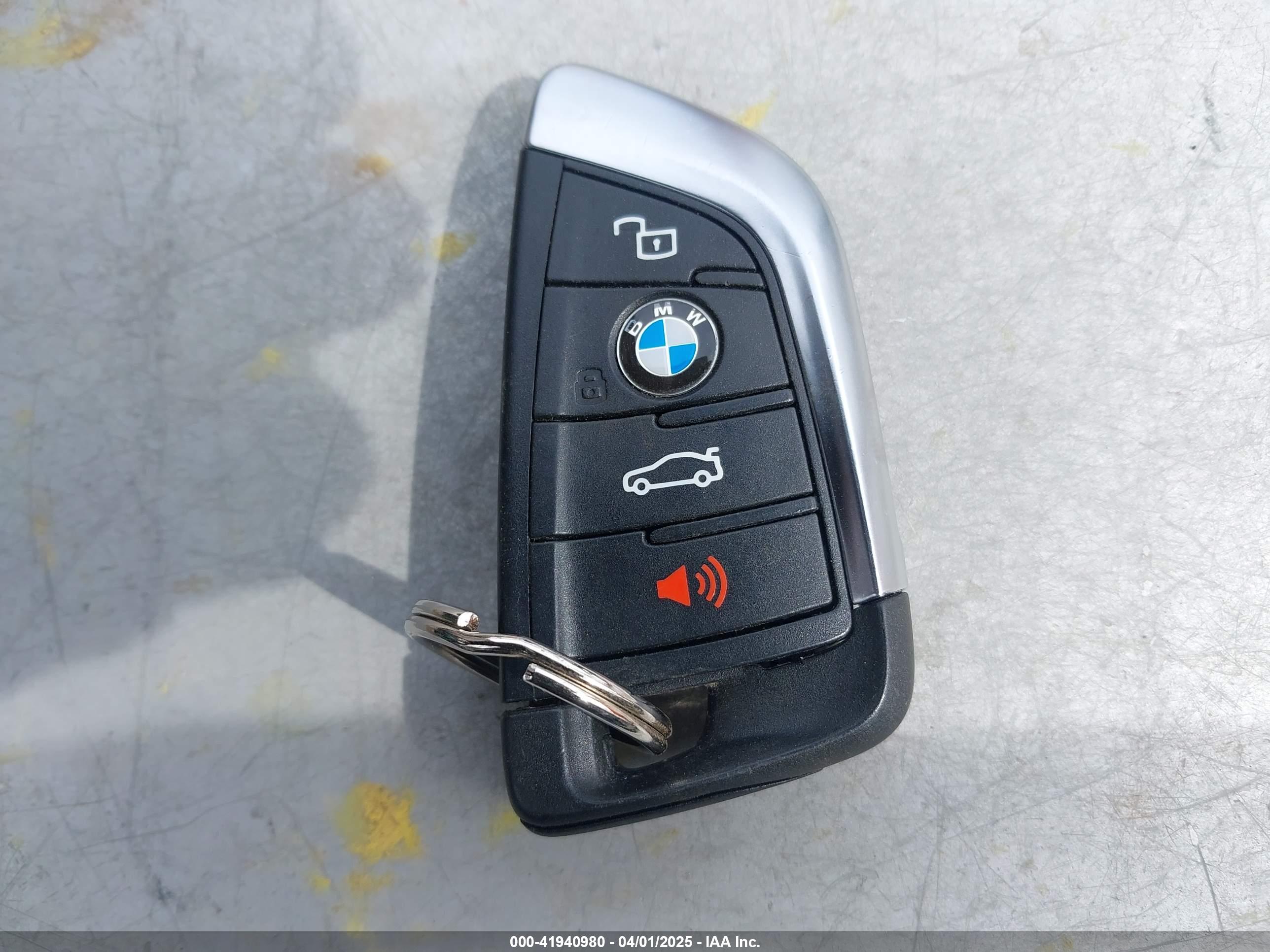 BMW I4 image 11