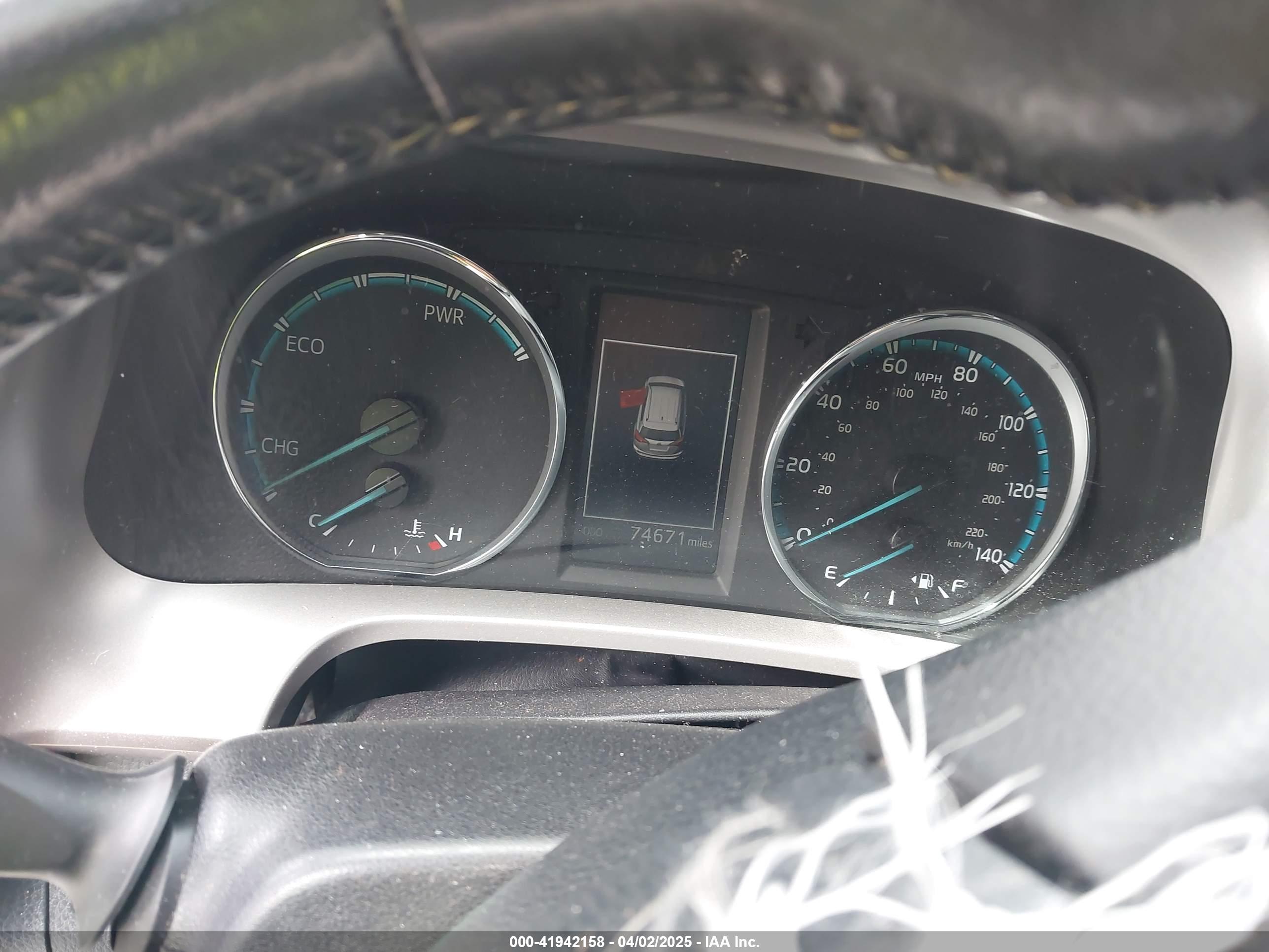 TOYOTA RAV4 image 7