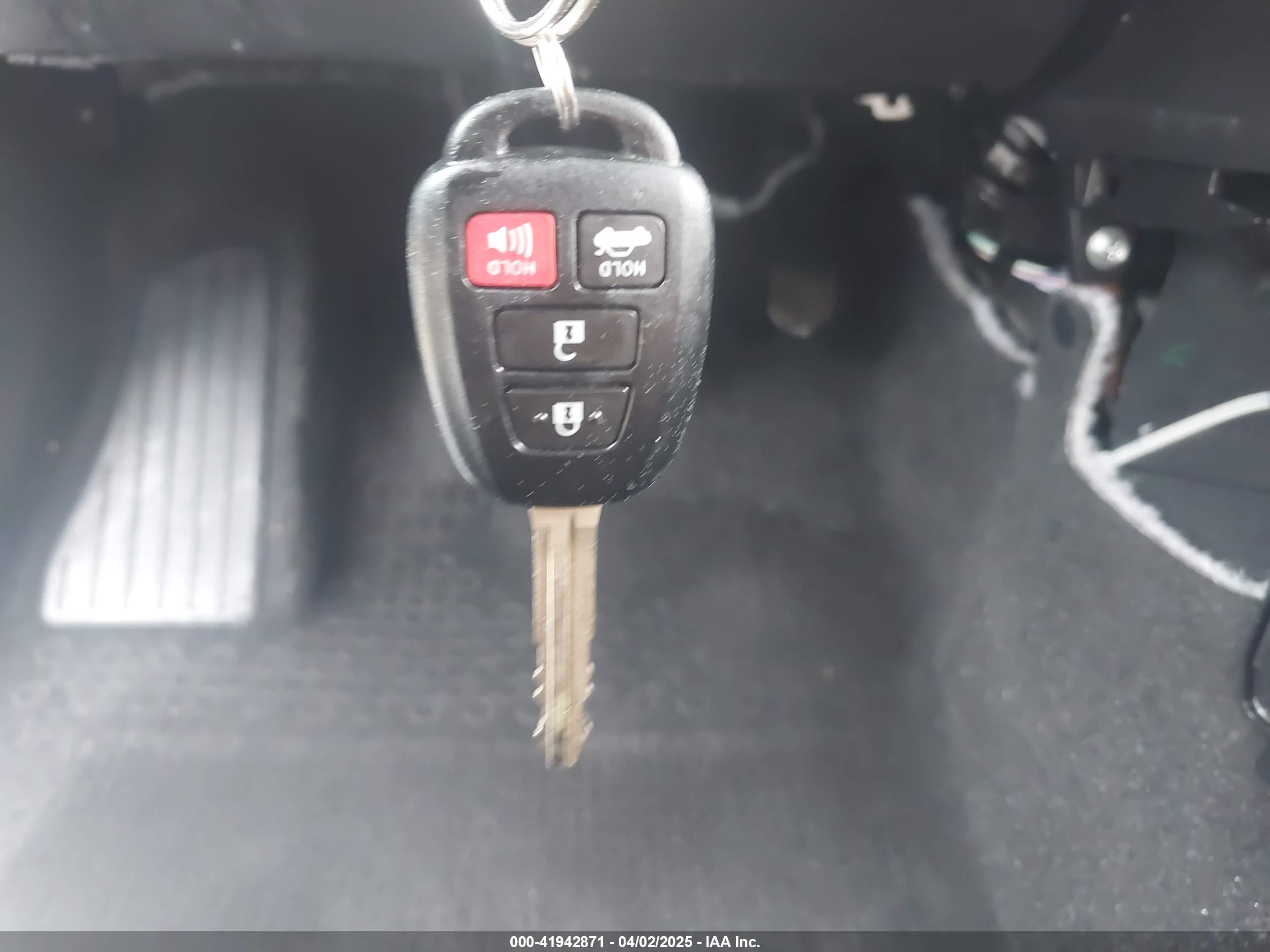 TOYOTA COROLLA image 11