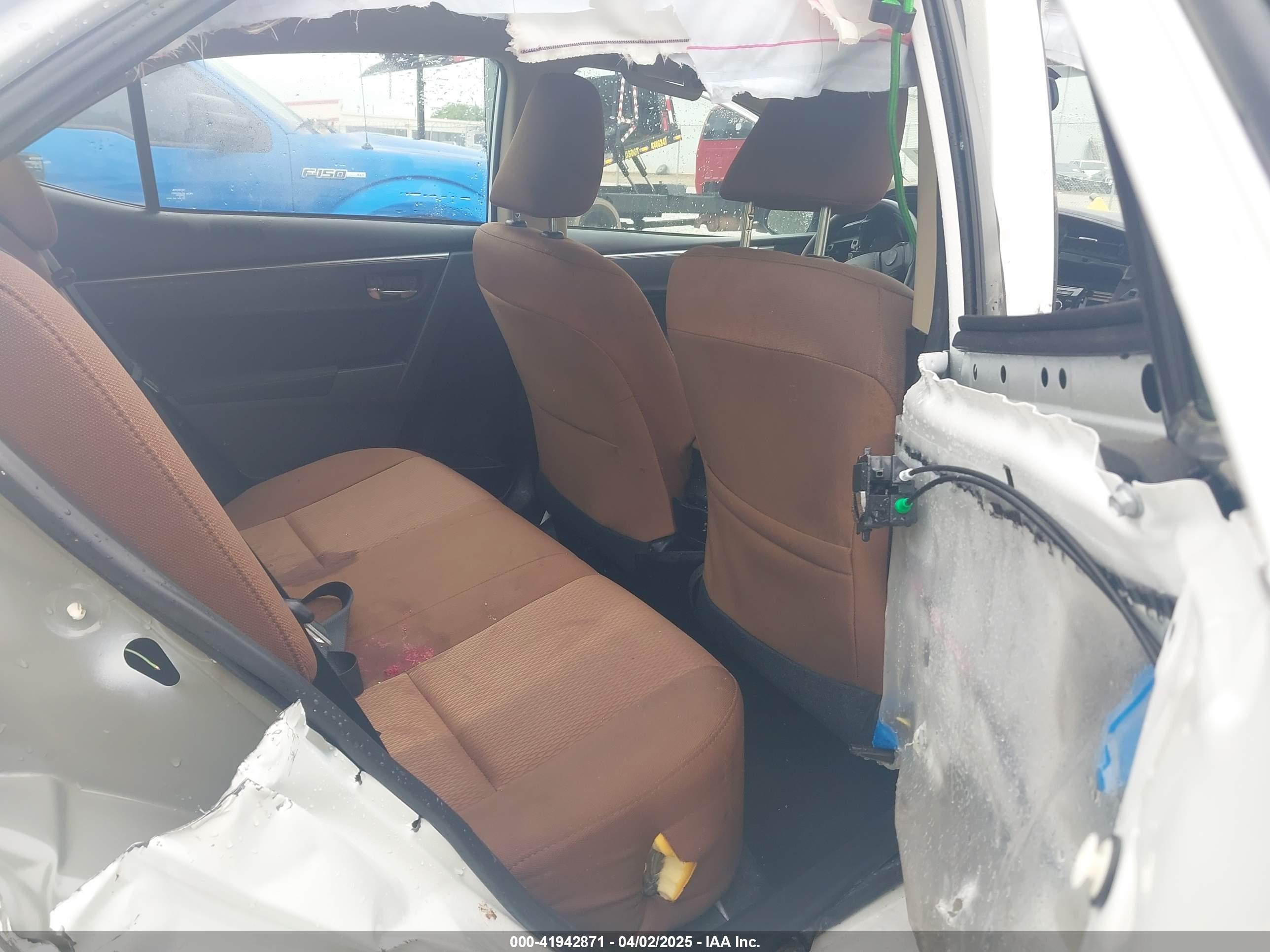 TOYOTA COROLLA image 8