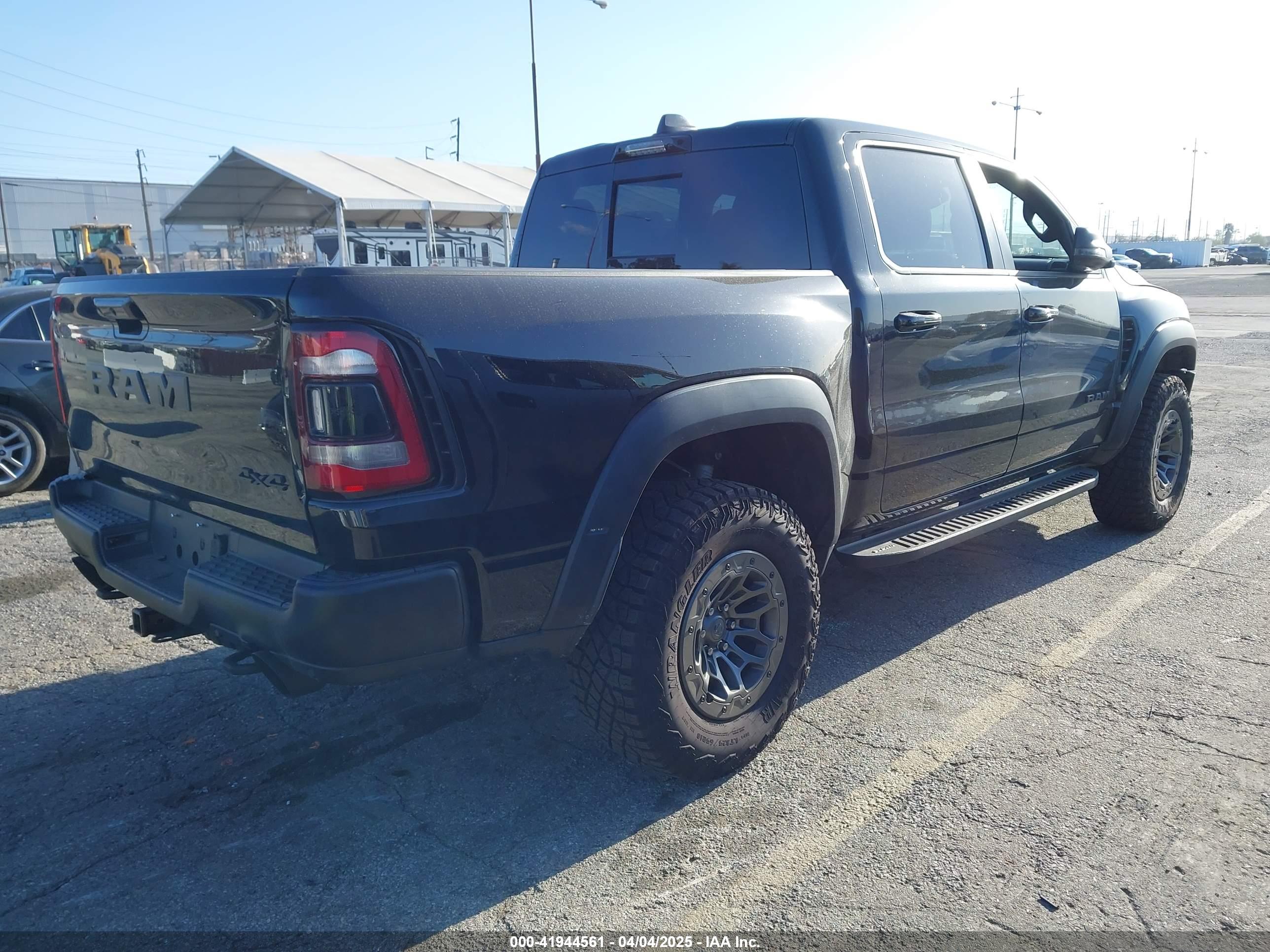 RAM 1500 image 4