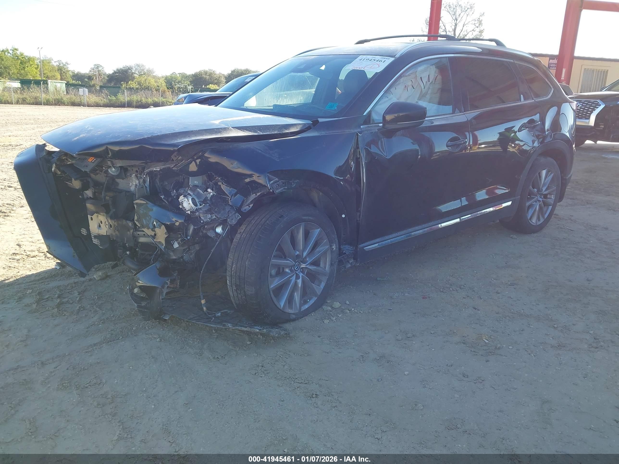 MAZDA CX-9 image 2