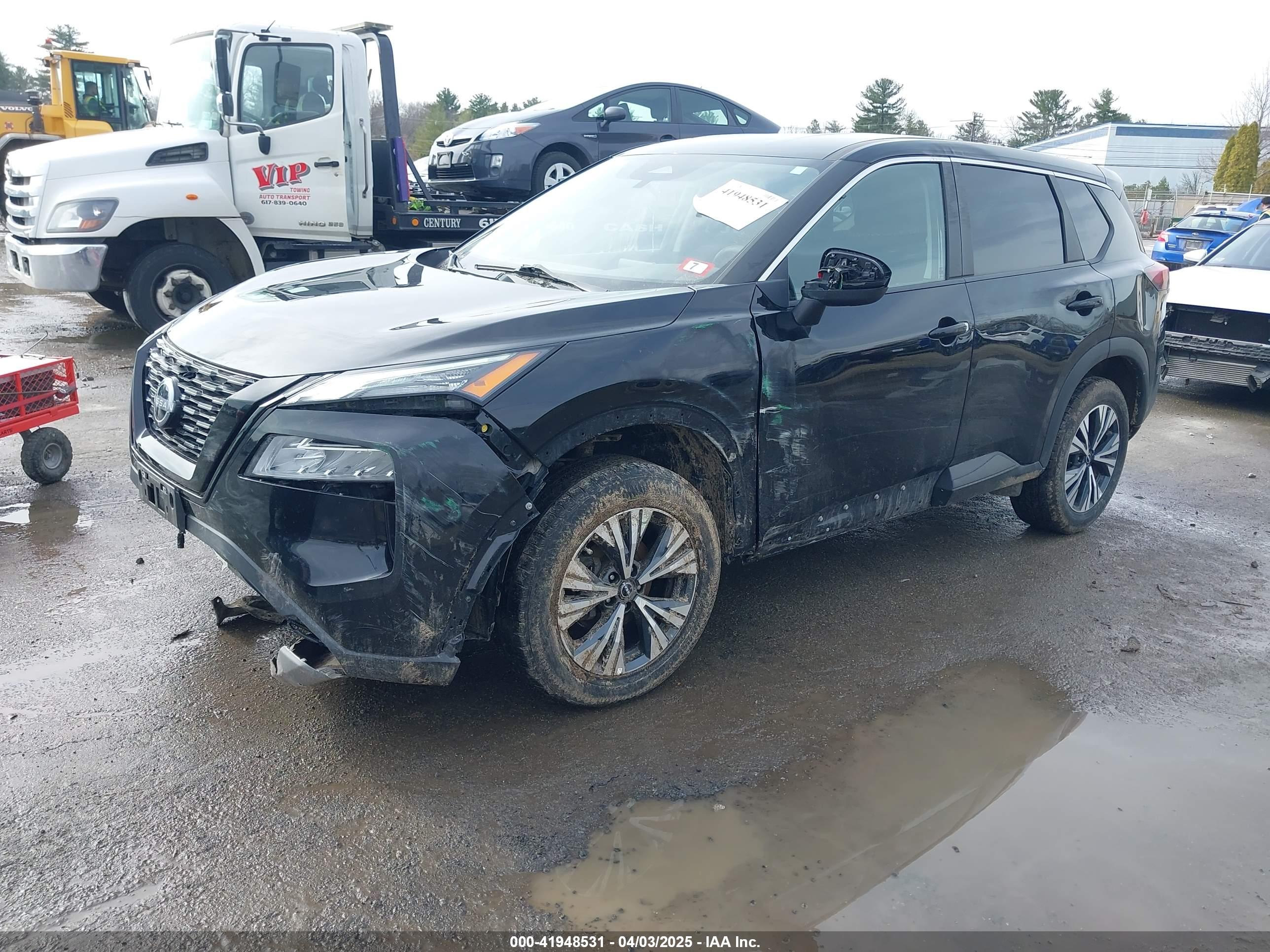 NISSAN ROGUE image 2
