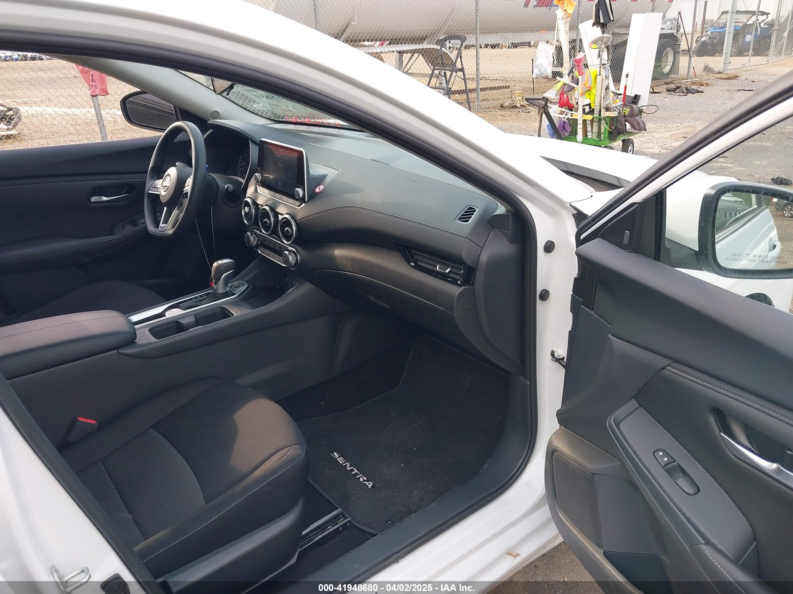 NISSAN SENTRA image 5