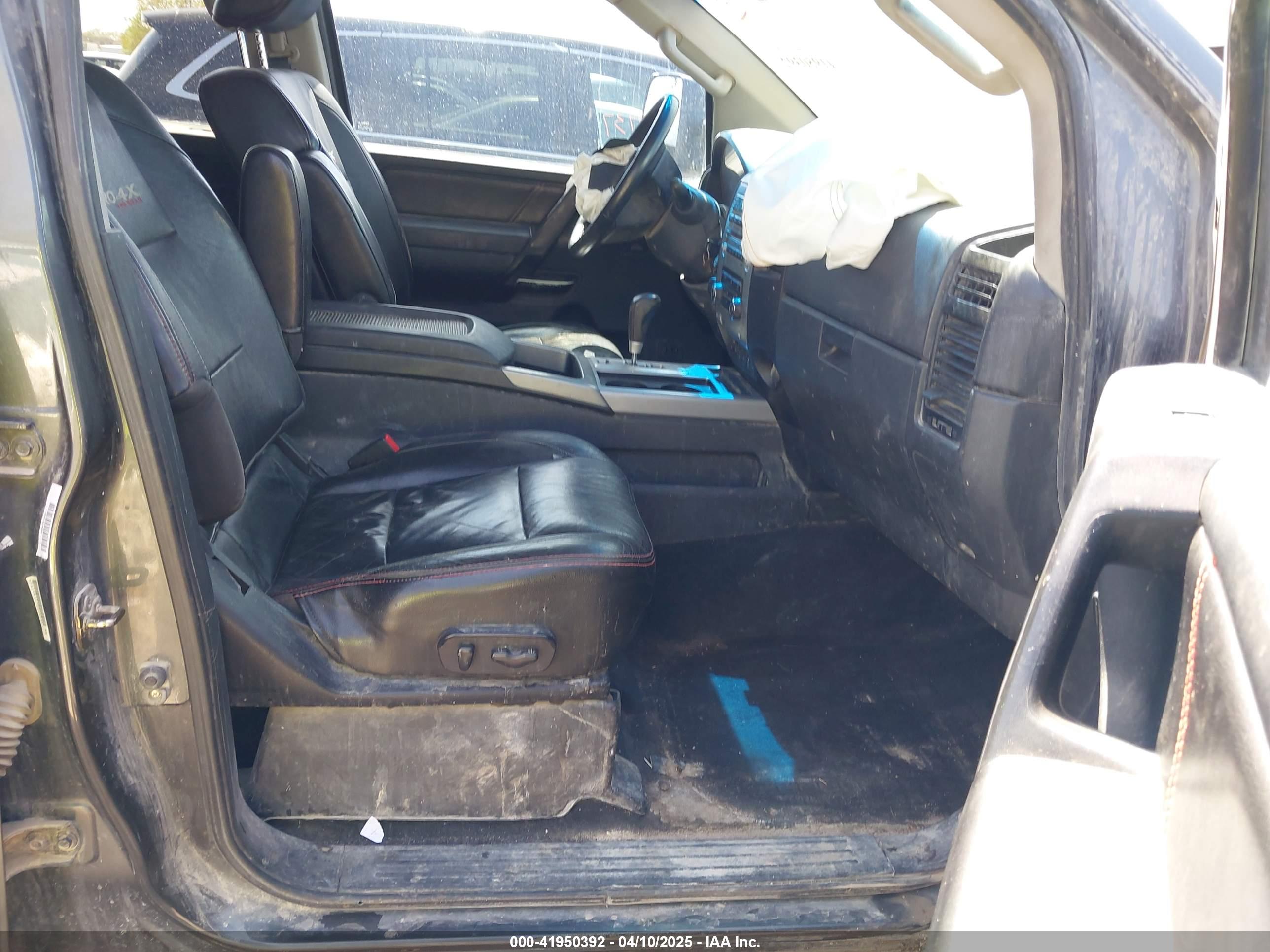 NISSAN TITAN image 5
