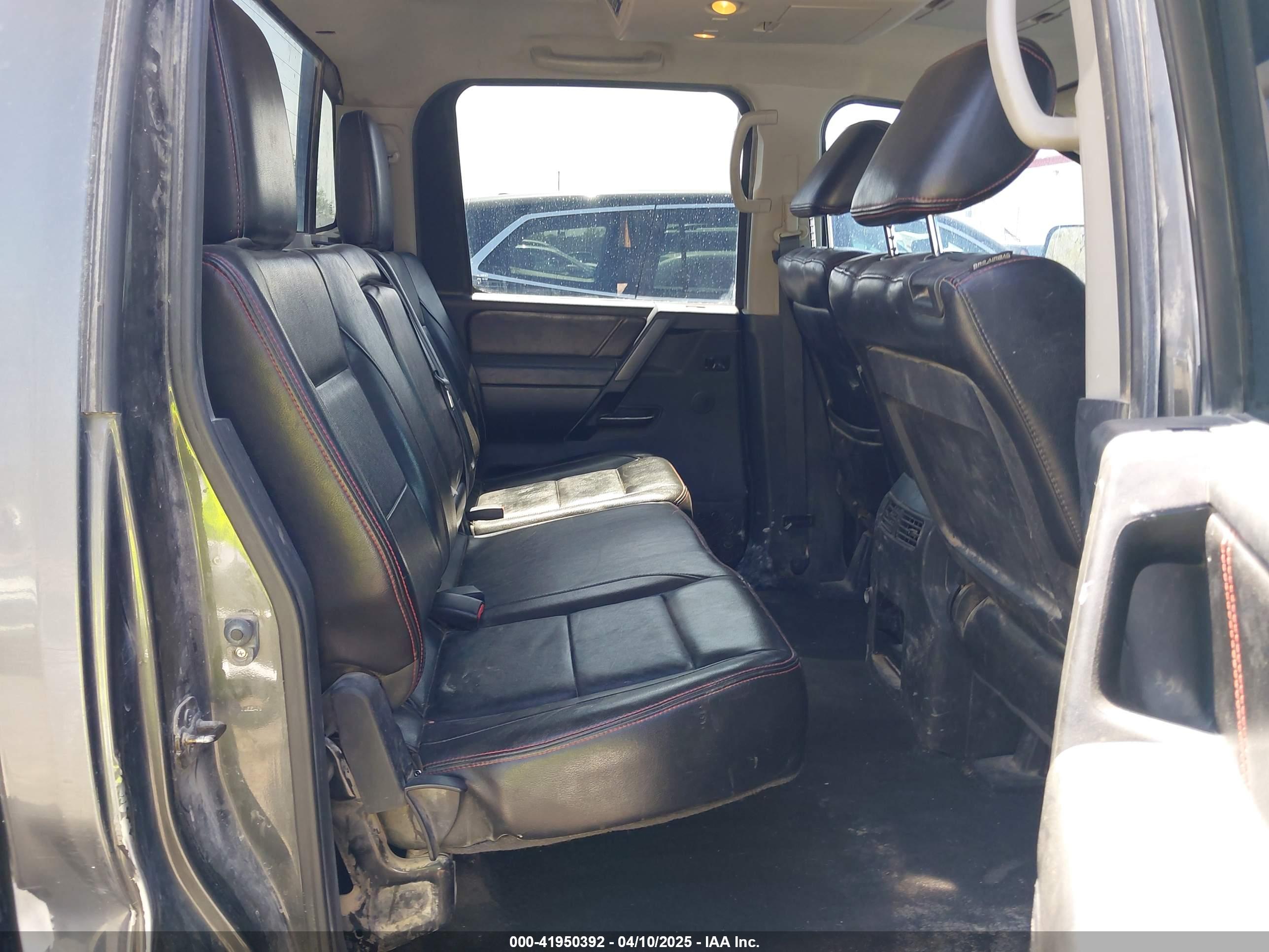 NISSAN TITAN image 8