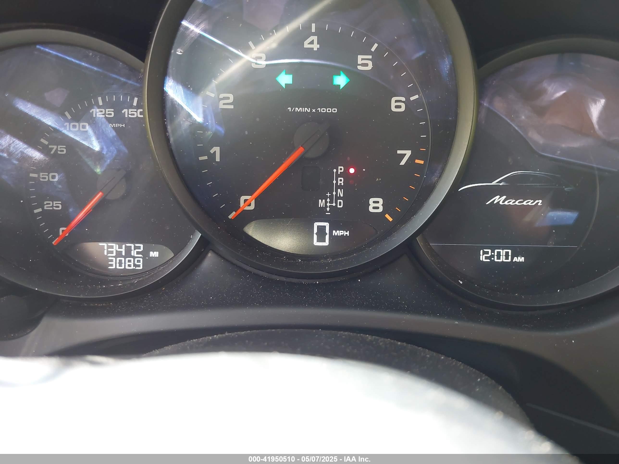 PORSCHE MACAN image 7