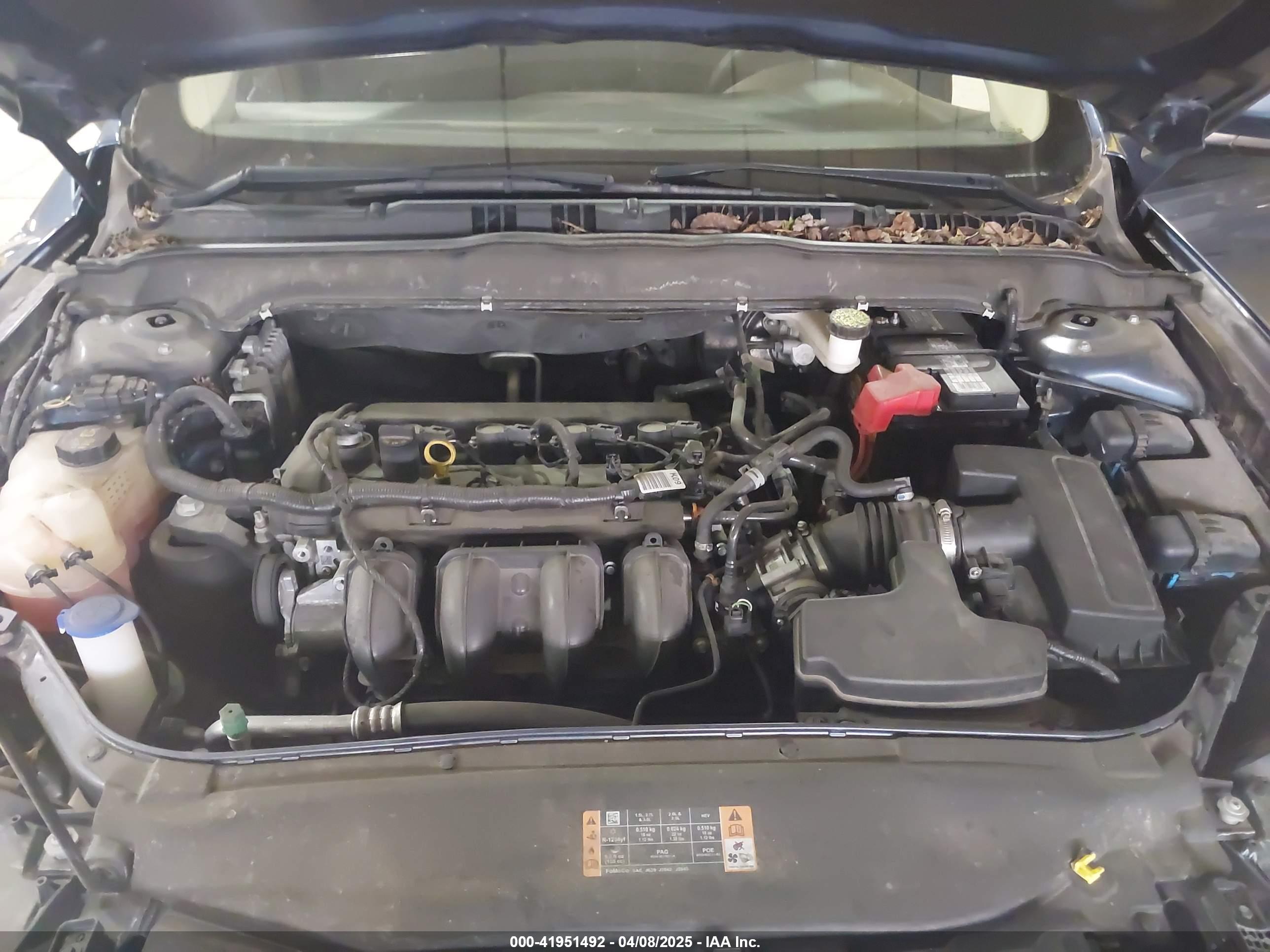 FORD FUSION image 10