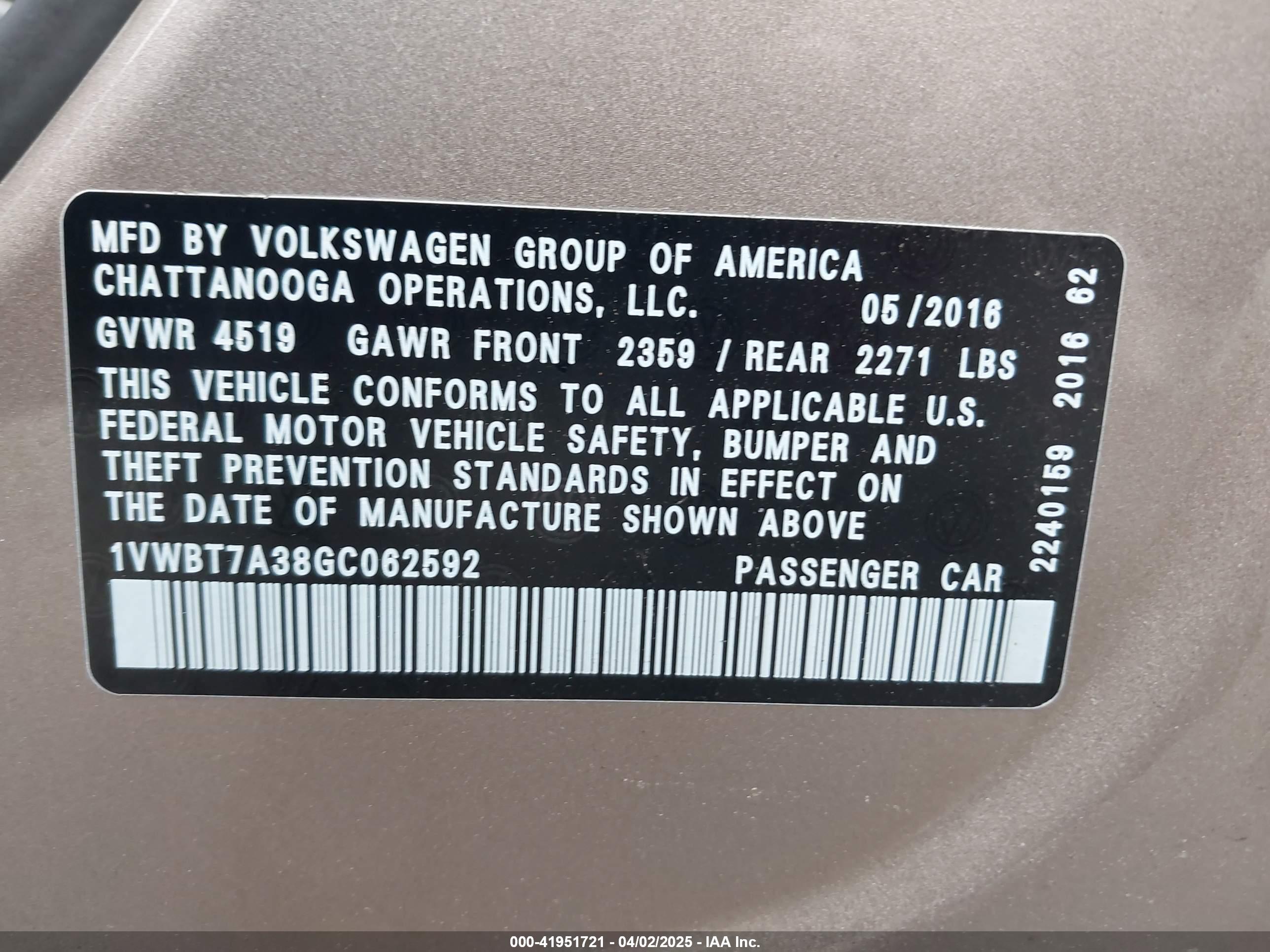 VOLKSWAGEN PASSAT image 9