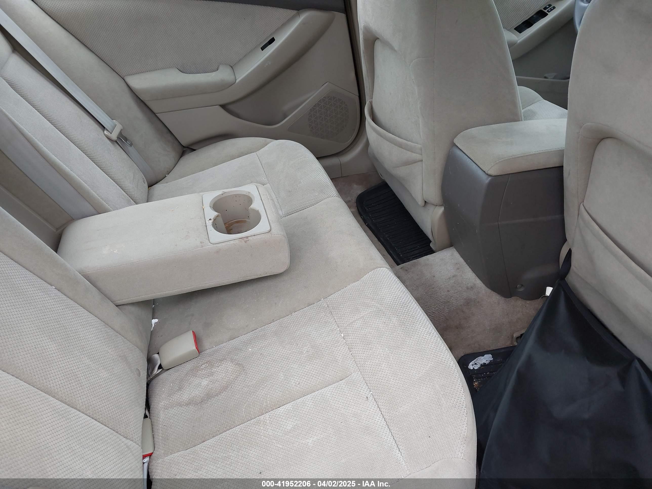 NISSAN ALTIMA image 8