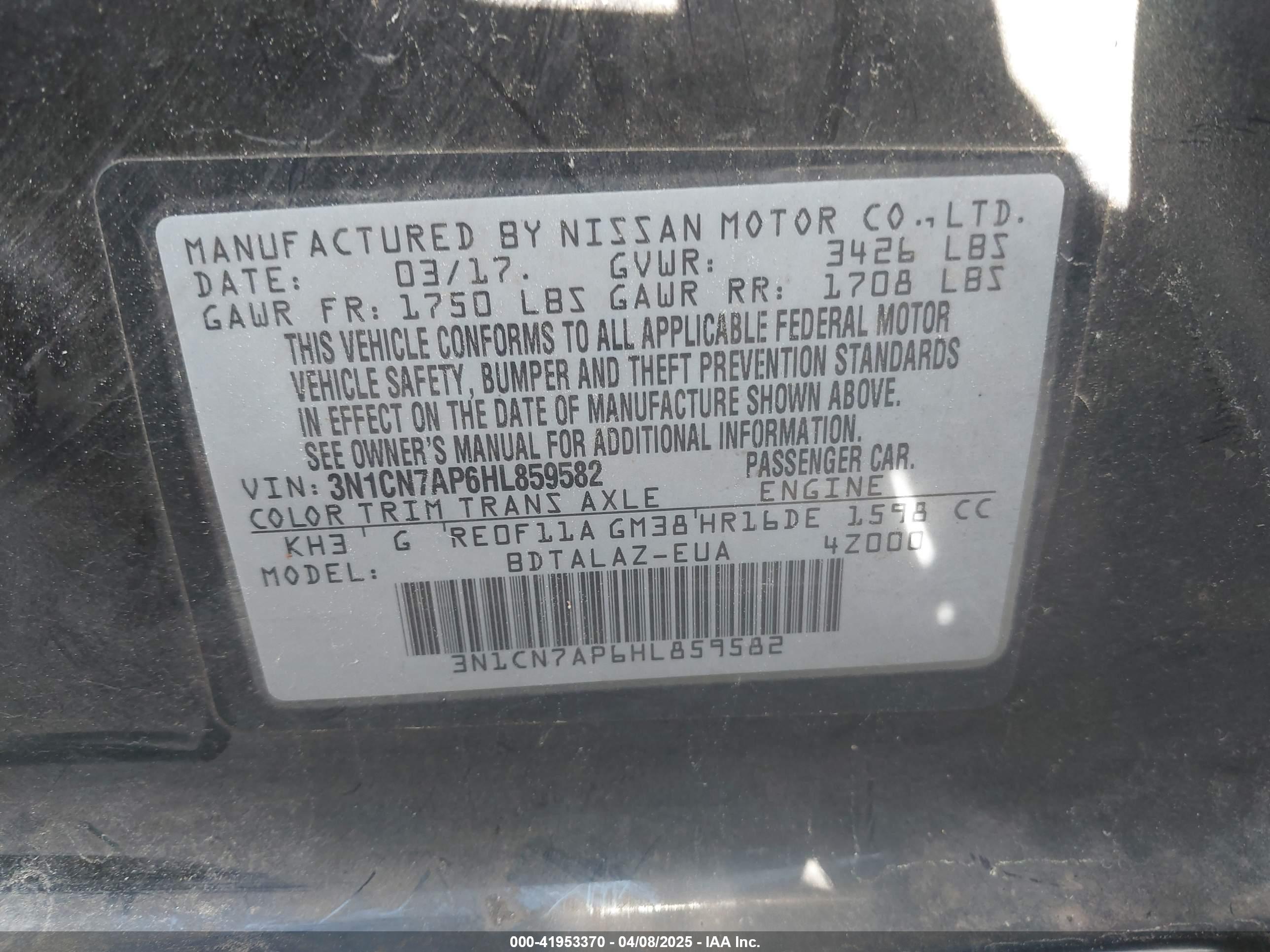 NISSAN VERSA image 9