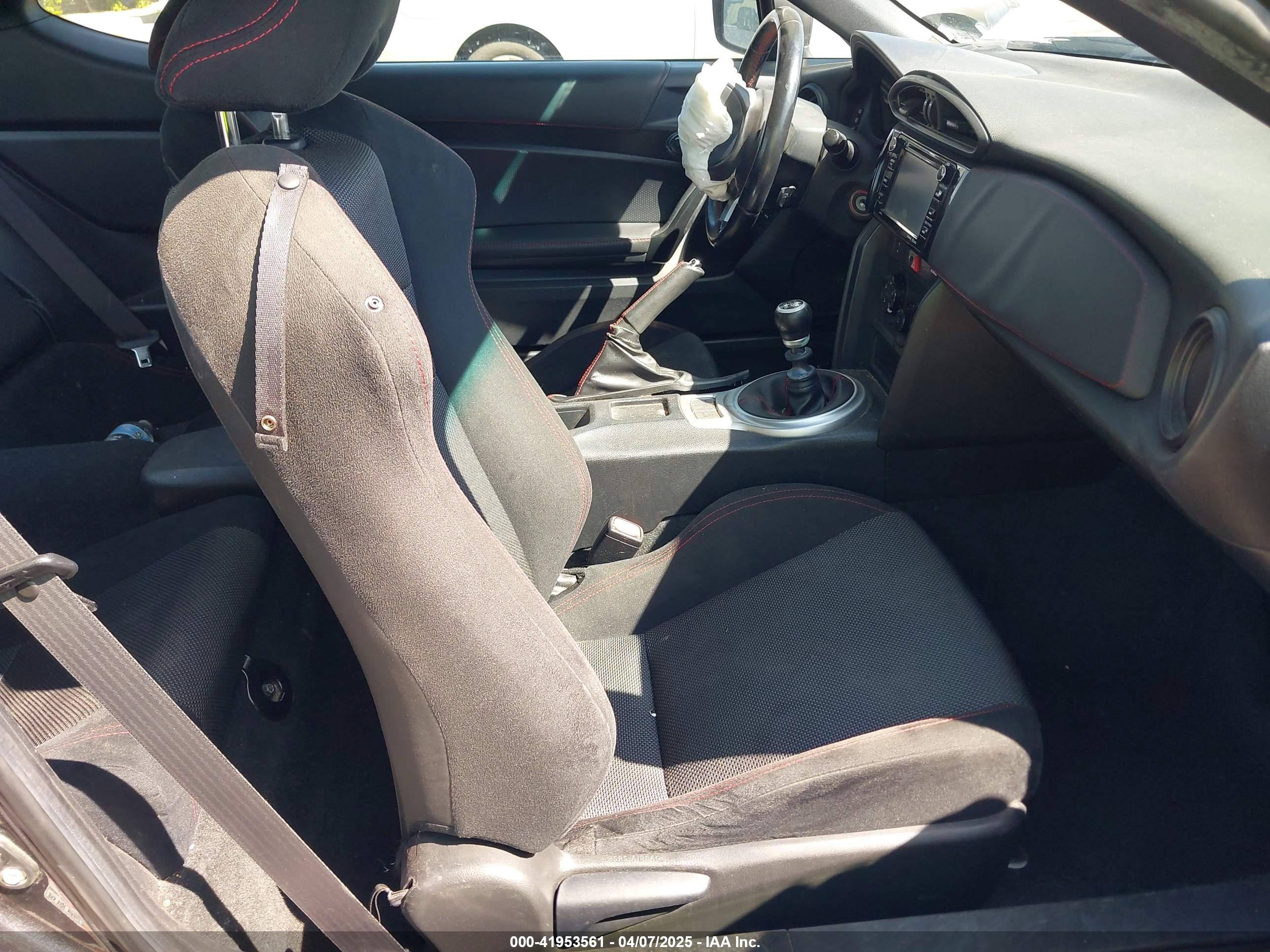 SUBARU BRZ image 5