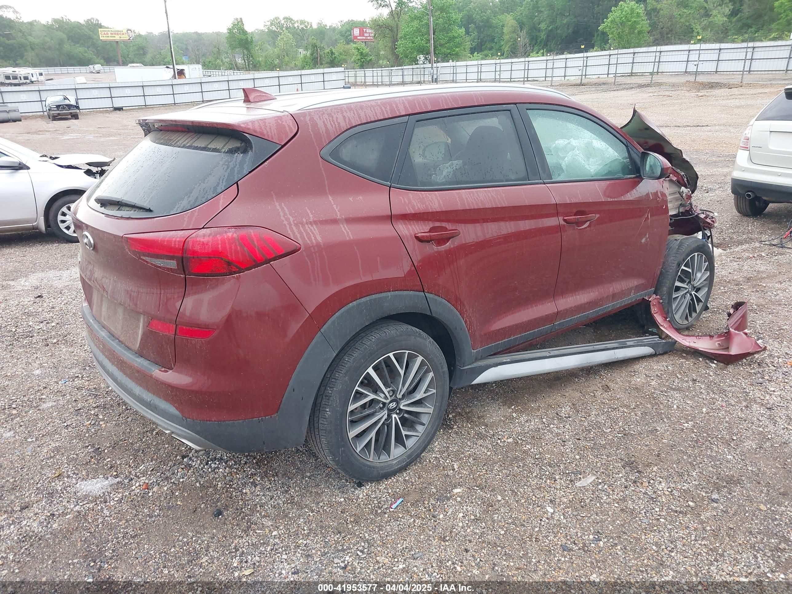 HYUNDAI TUCSON image 4