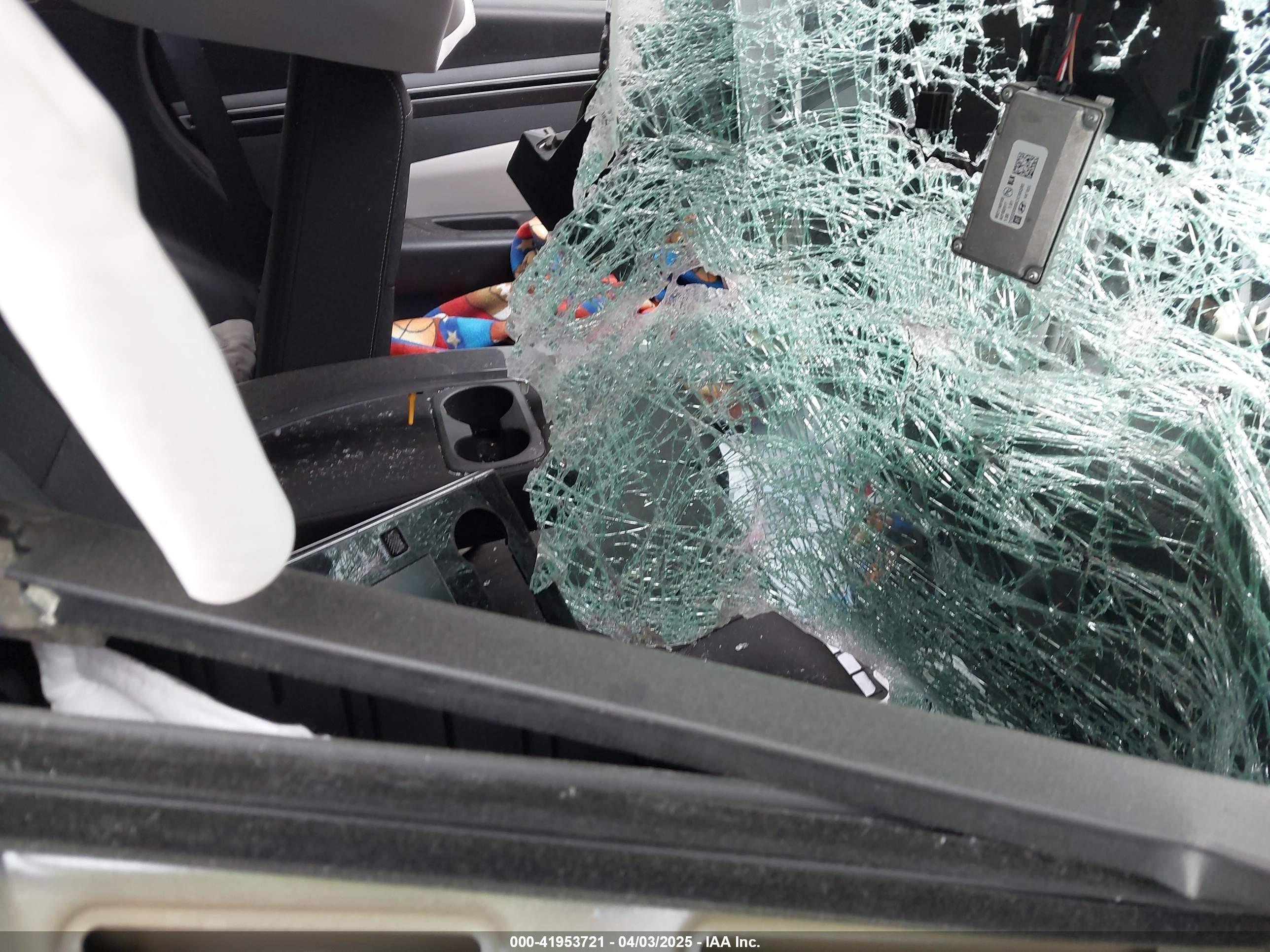 HYUNDAI TUCSON image 8