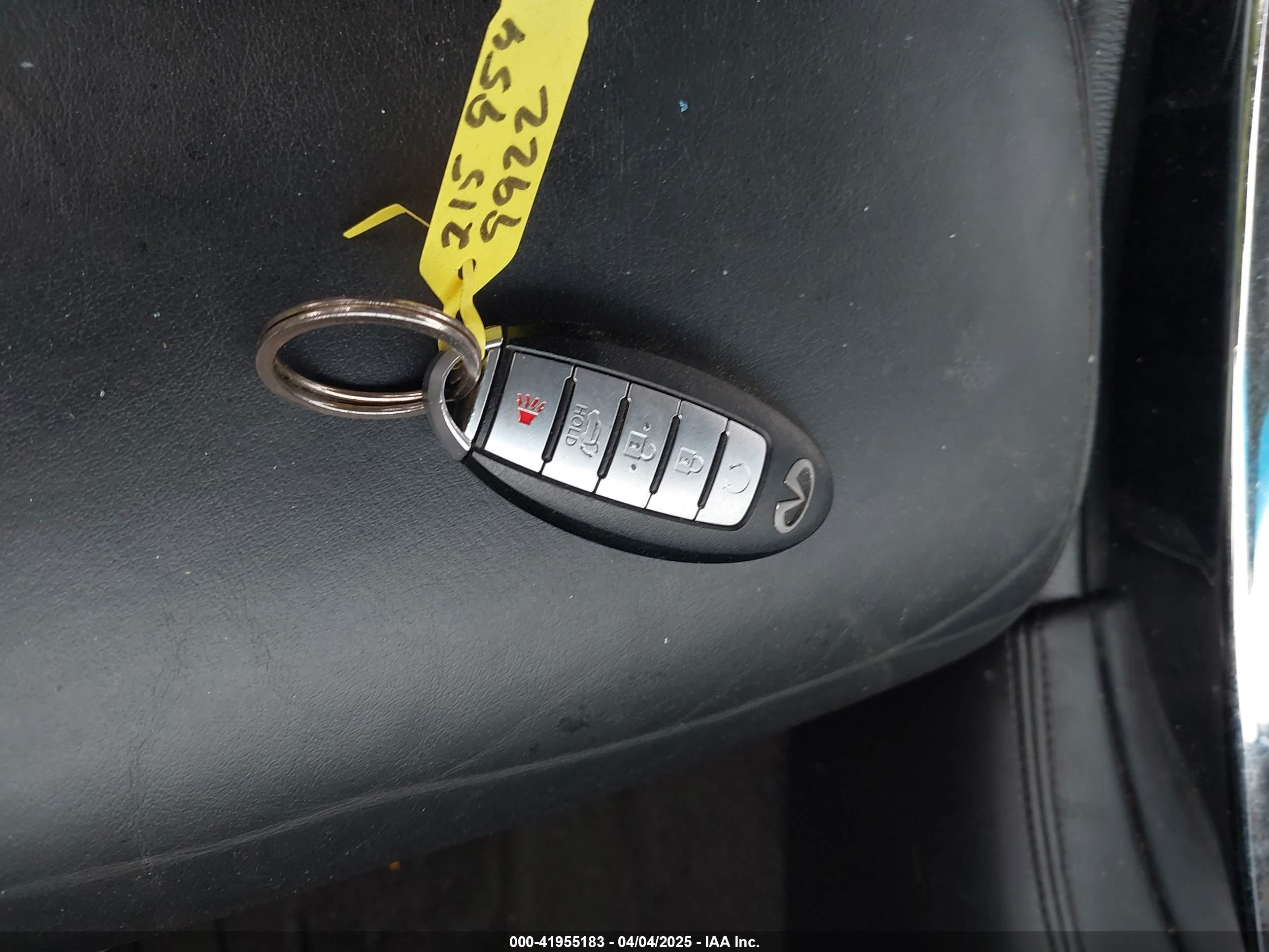 INFINITI QX80 image 11