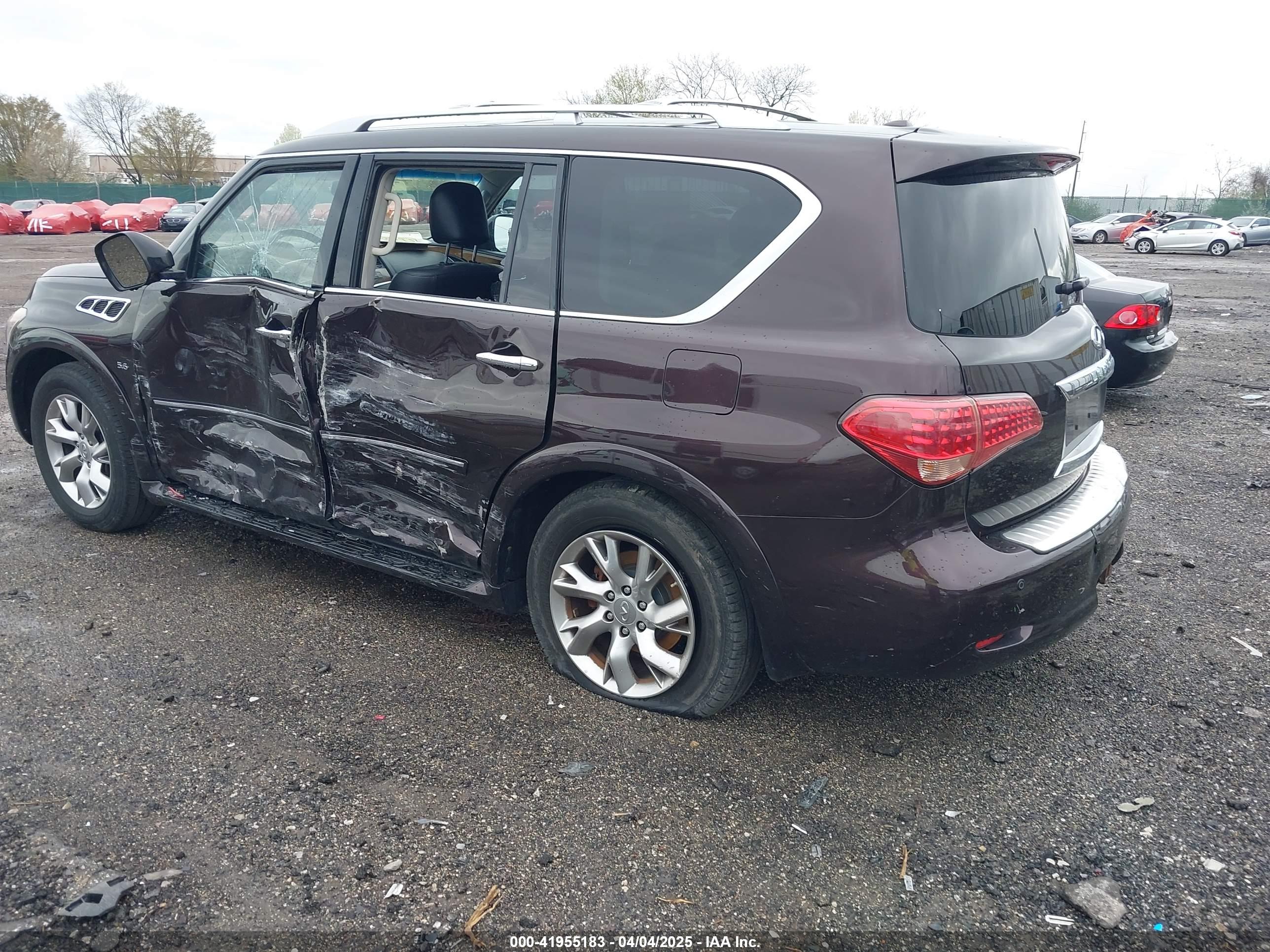 INFINITI QX80 image 3