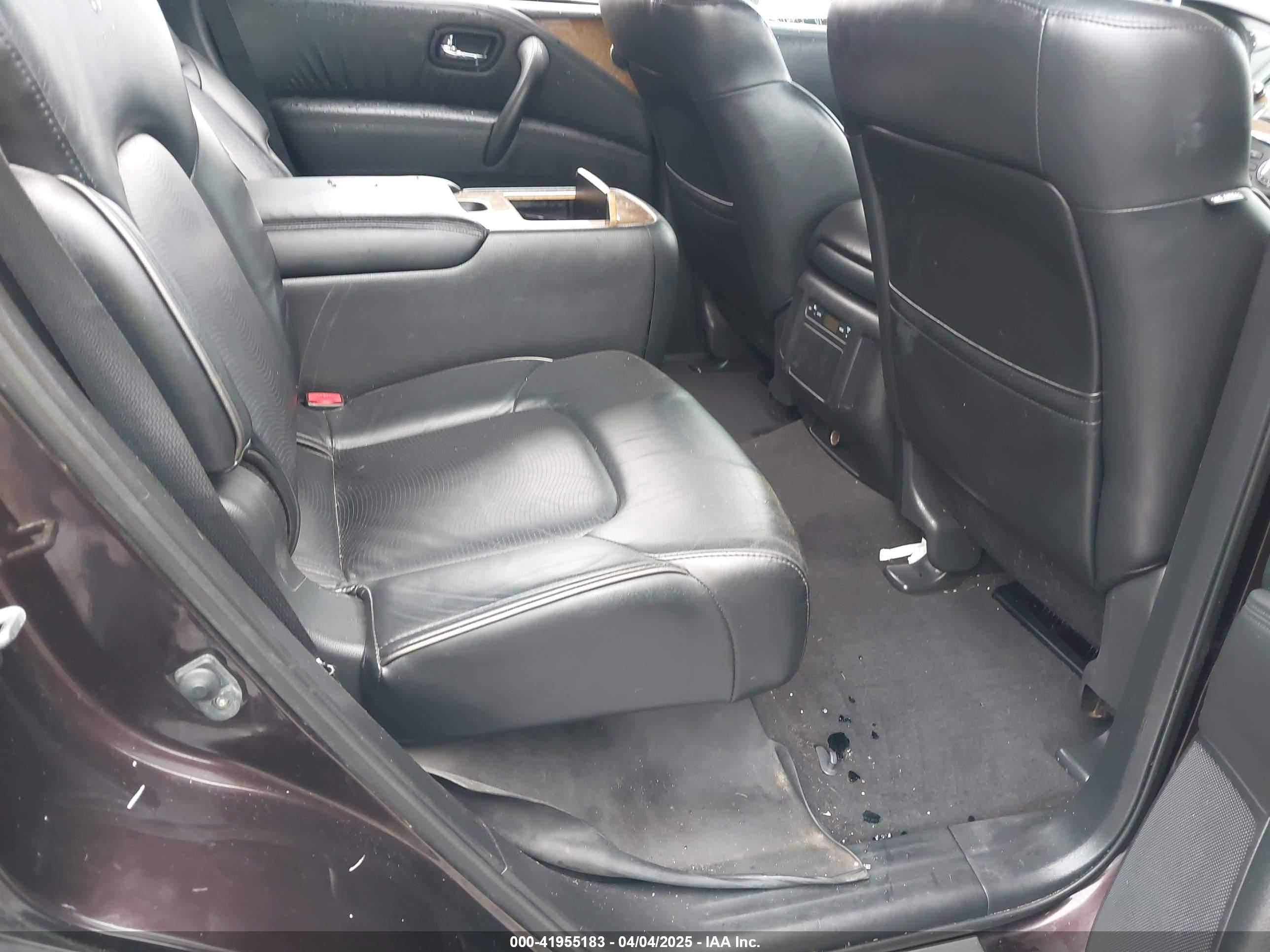 INFINITI QX80 image 8