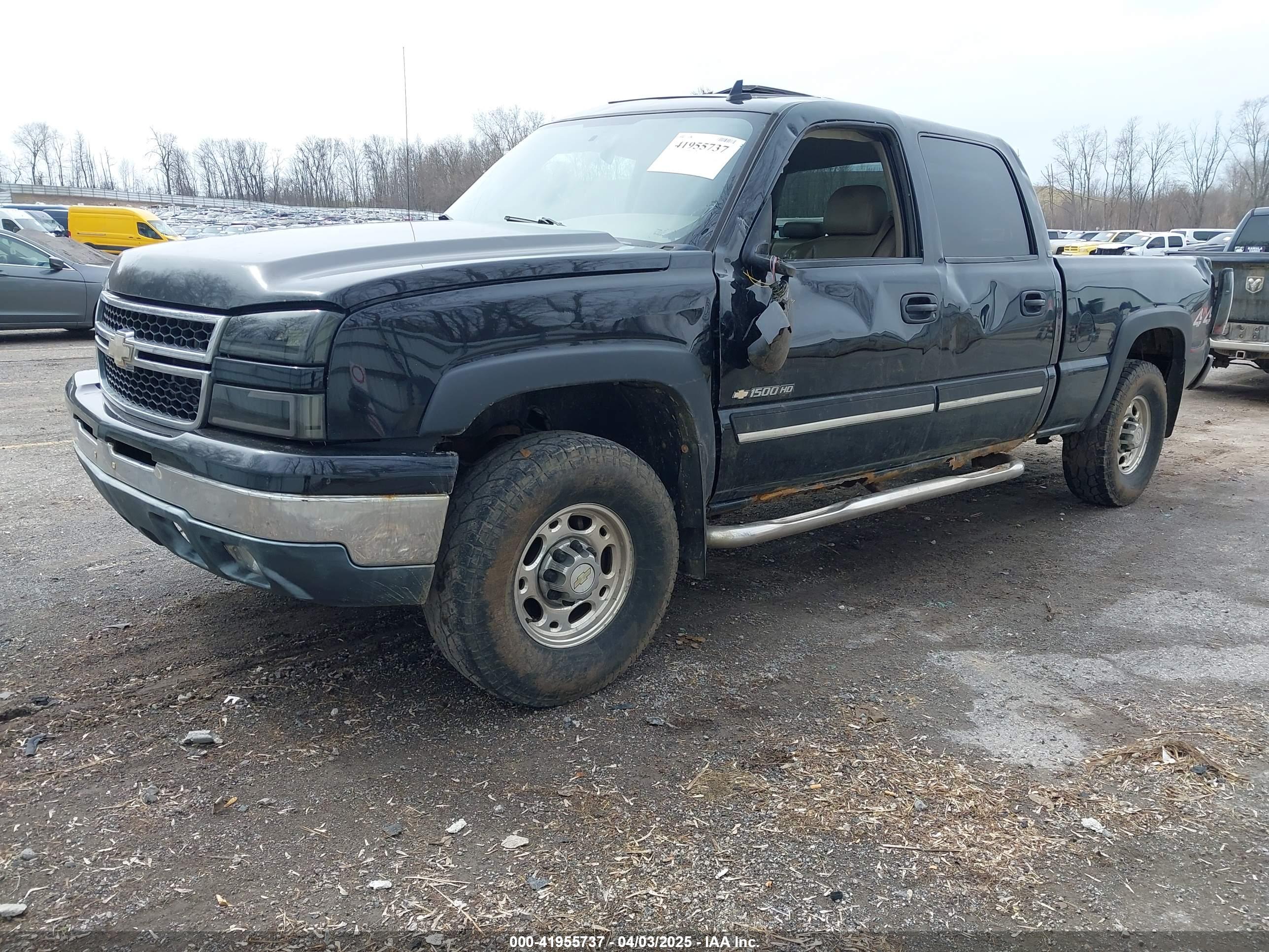 CHEVROLET SILVERADO image 2