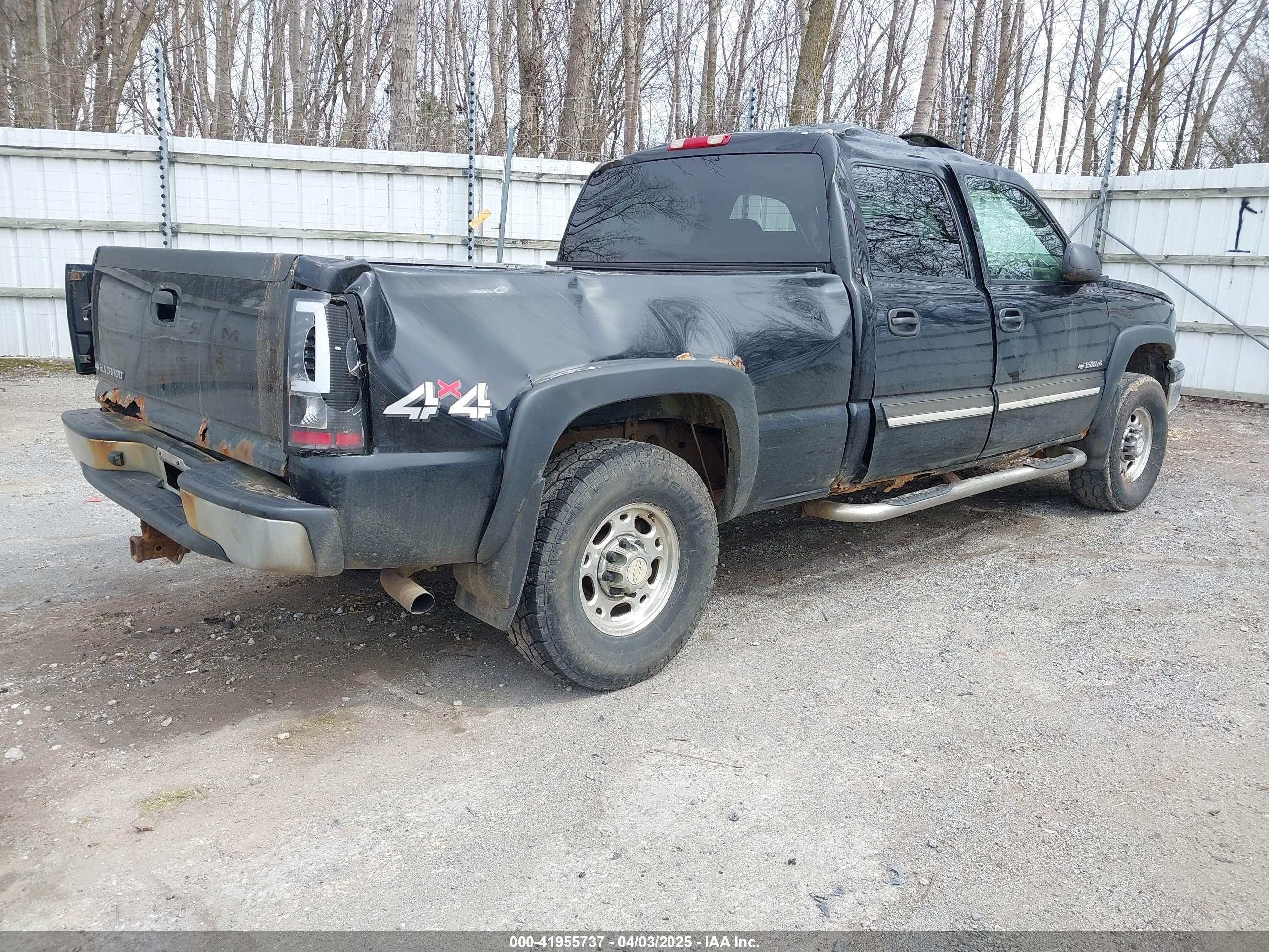 CHEVROLET SILVERADO image 4