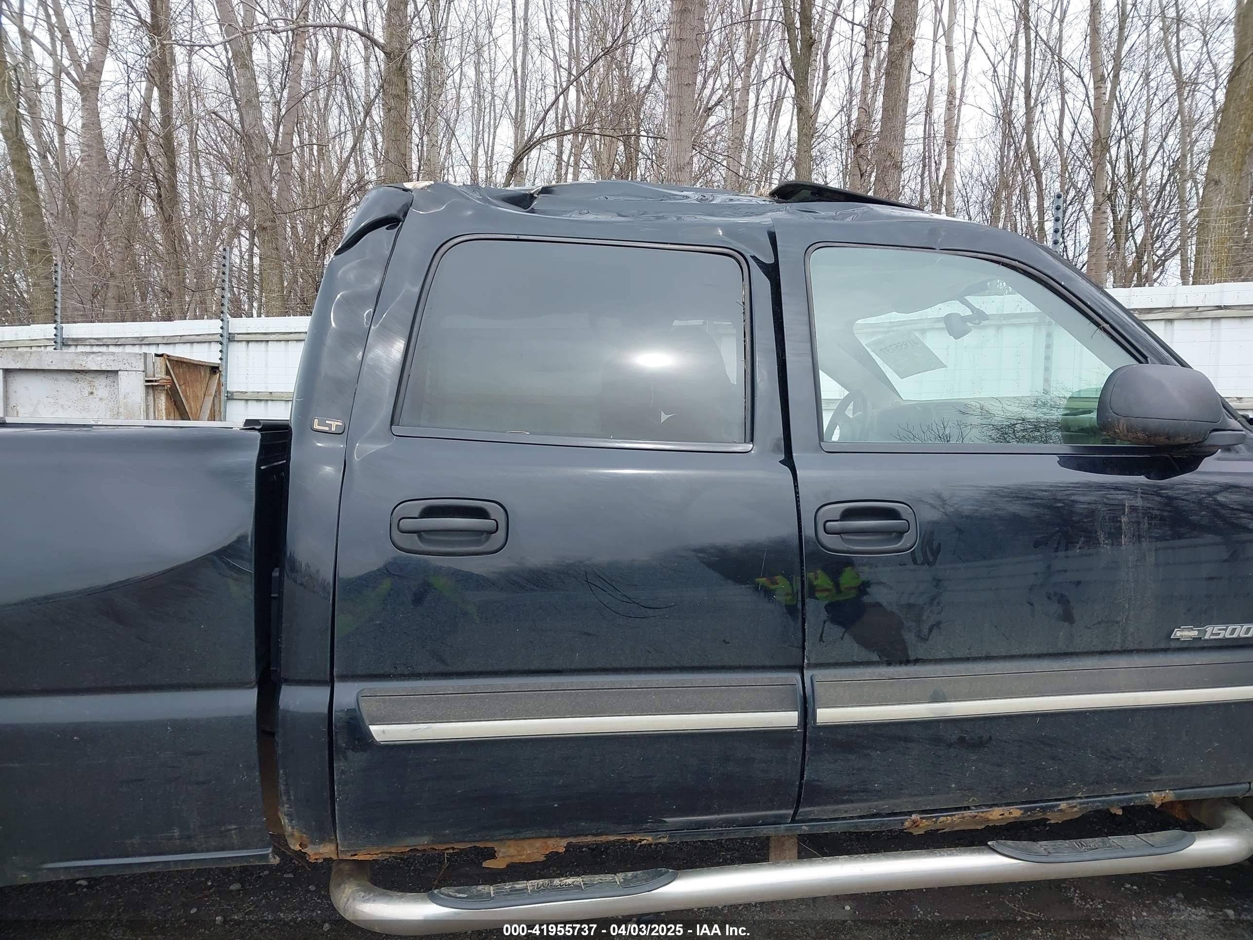 CHEVROLET SILVERADO image 6