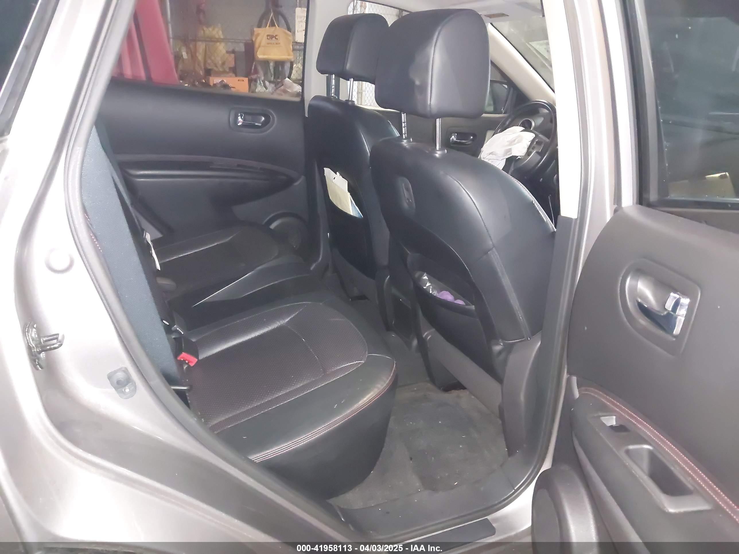 NISSAN ROGUE image 8