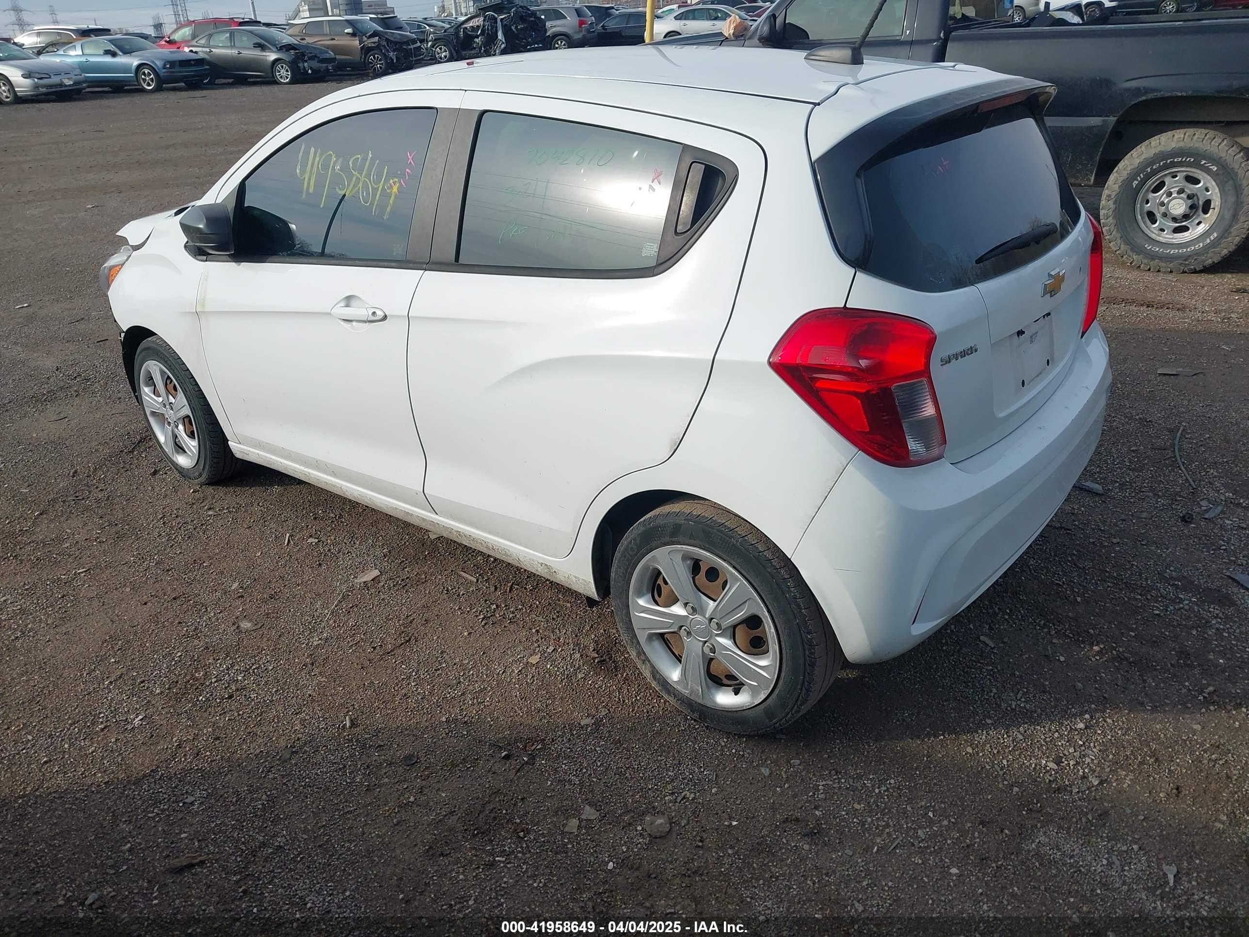 CHEVROLET SPARK image 3