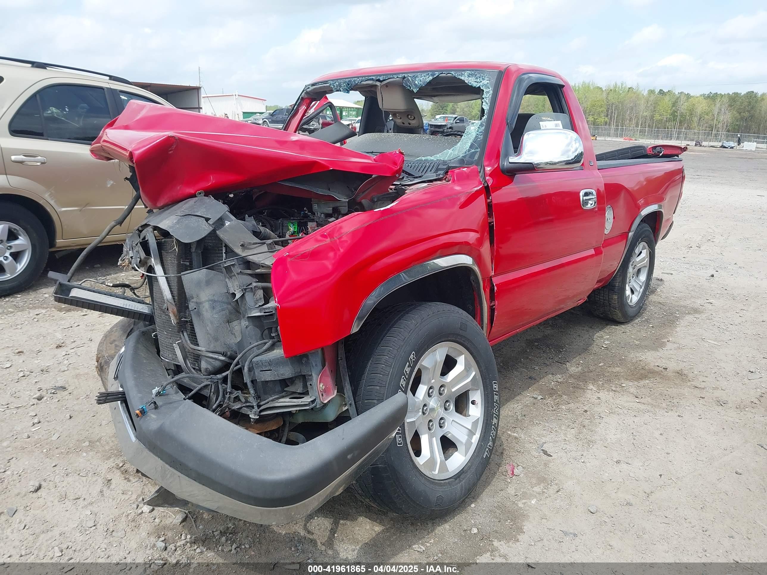 CHEVROLET SILVERADO image 2