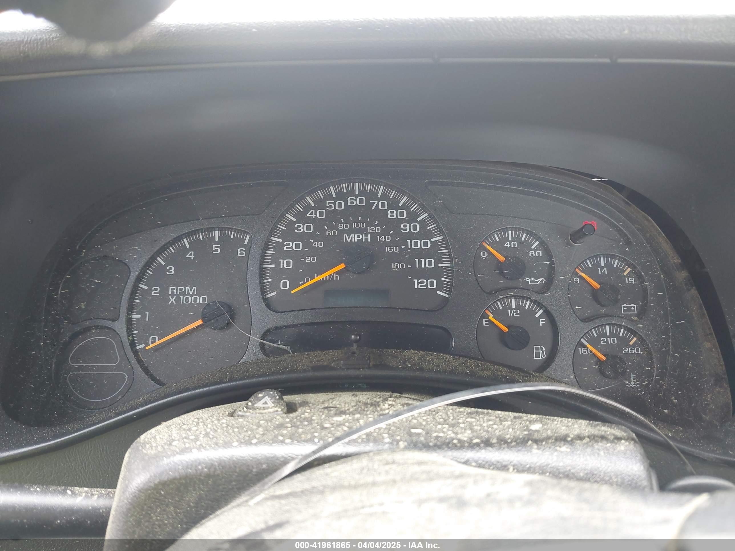 CHEVROLET SILVERADO image 7